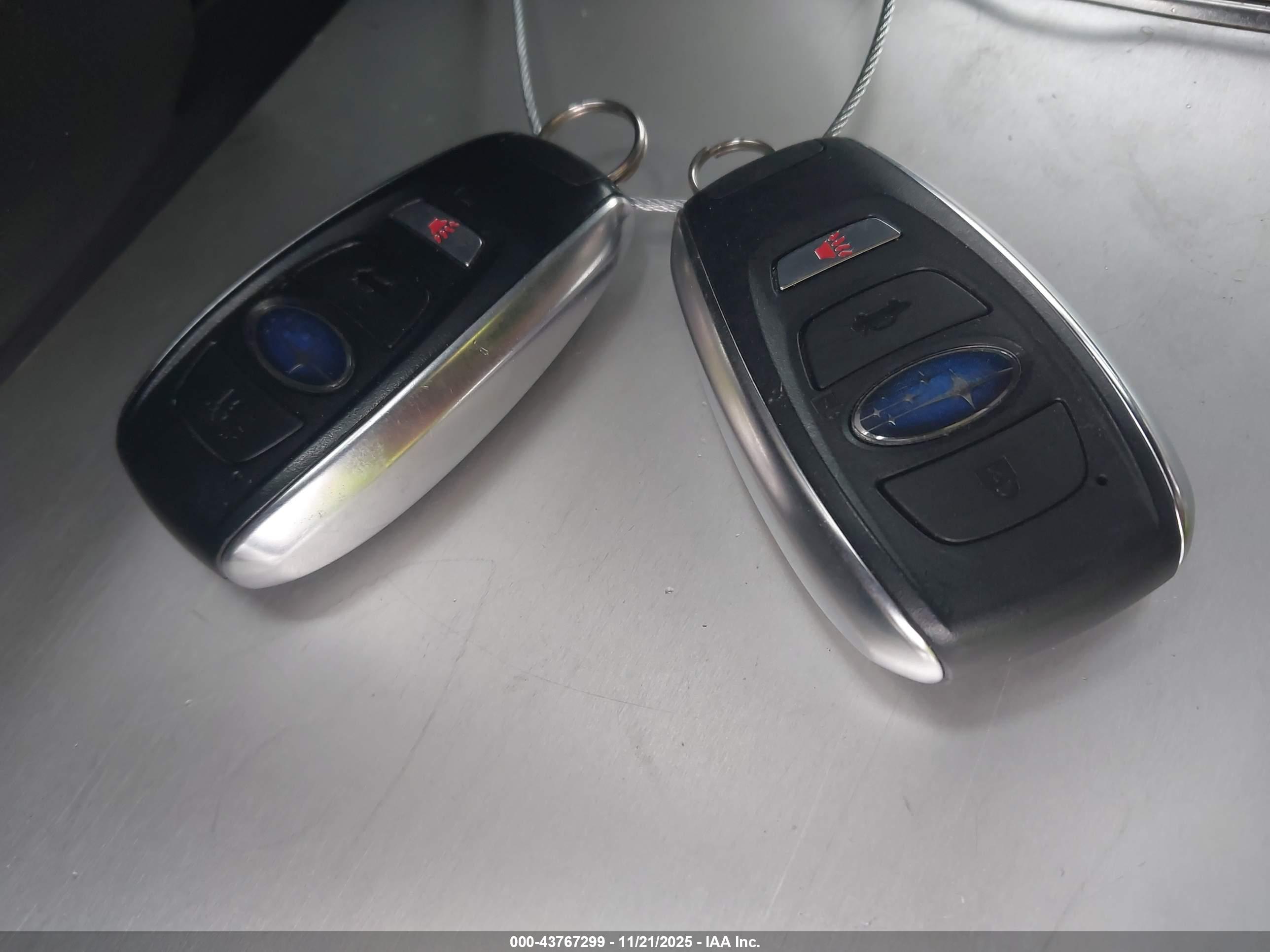 SUBARU OUTBACK image 11