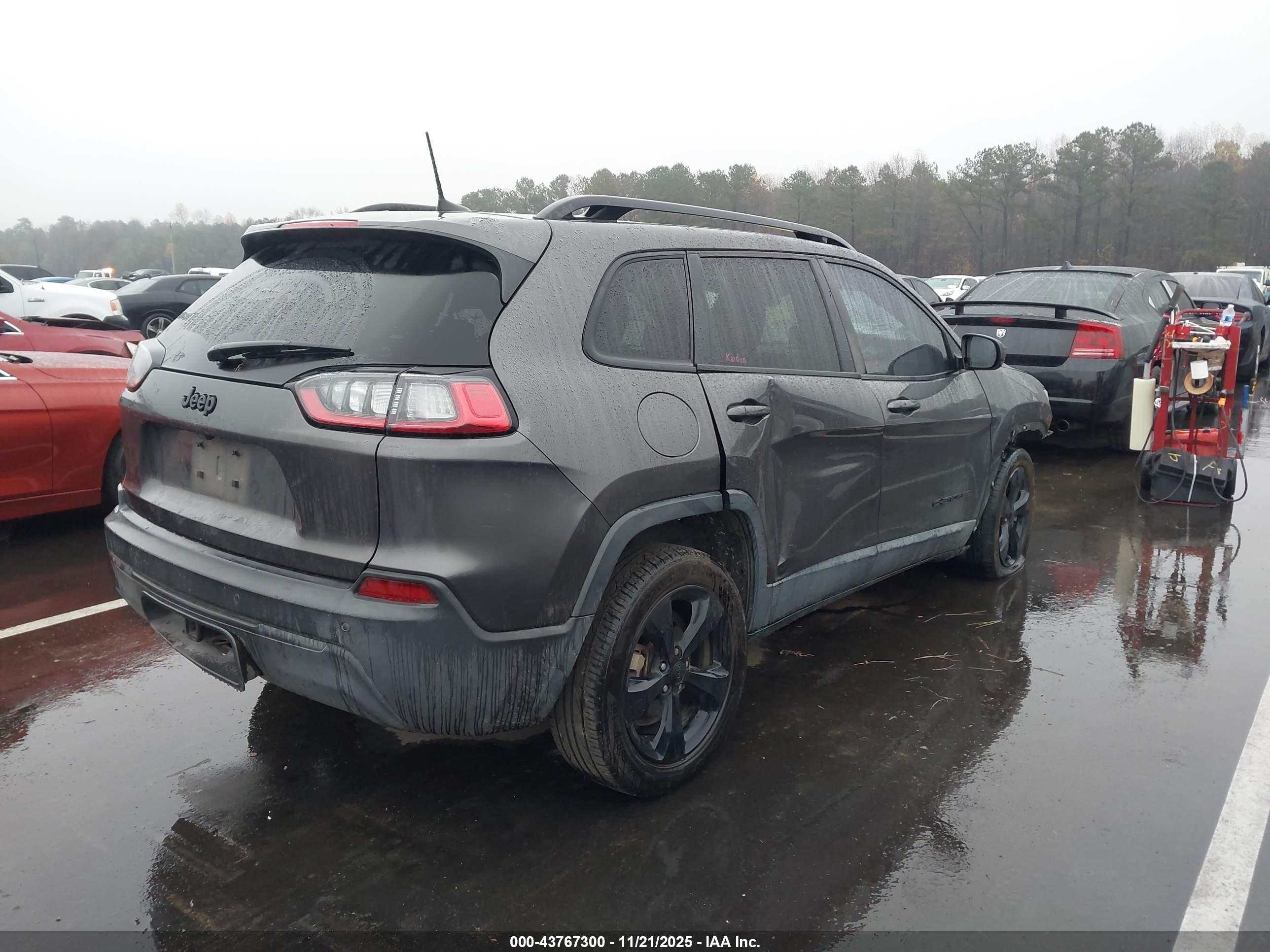 JEEP CHEROKEE image 4