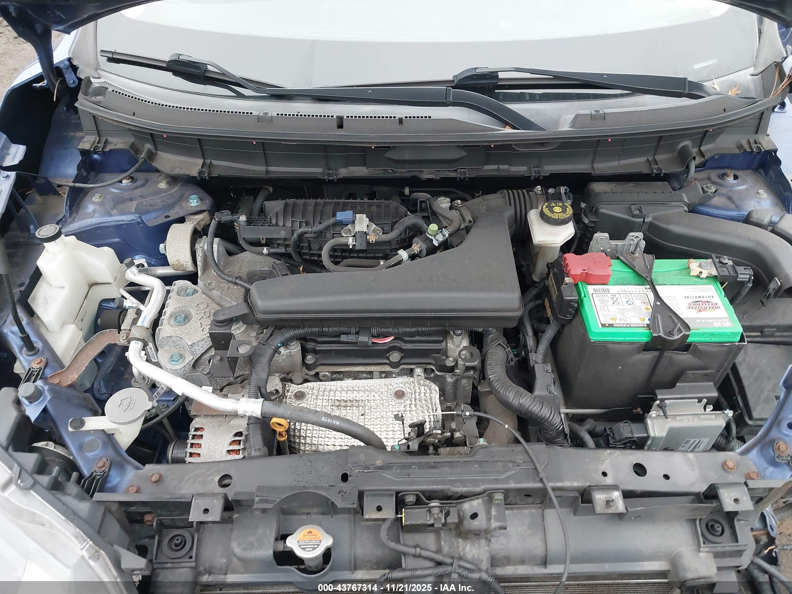 NISSAN ROGUE image 10