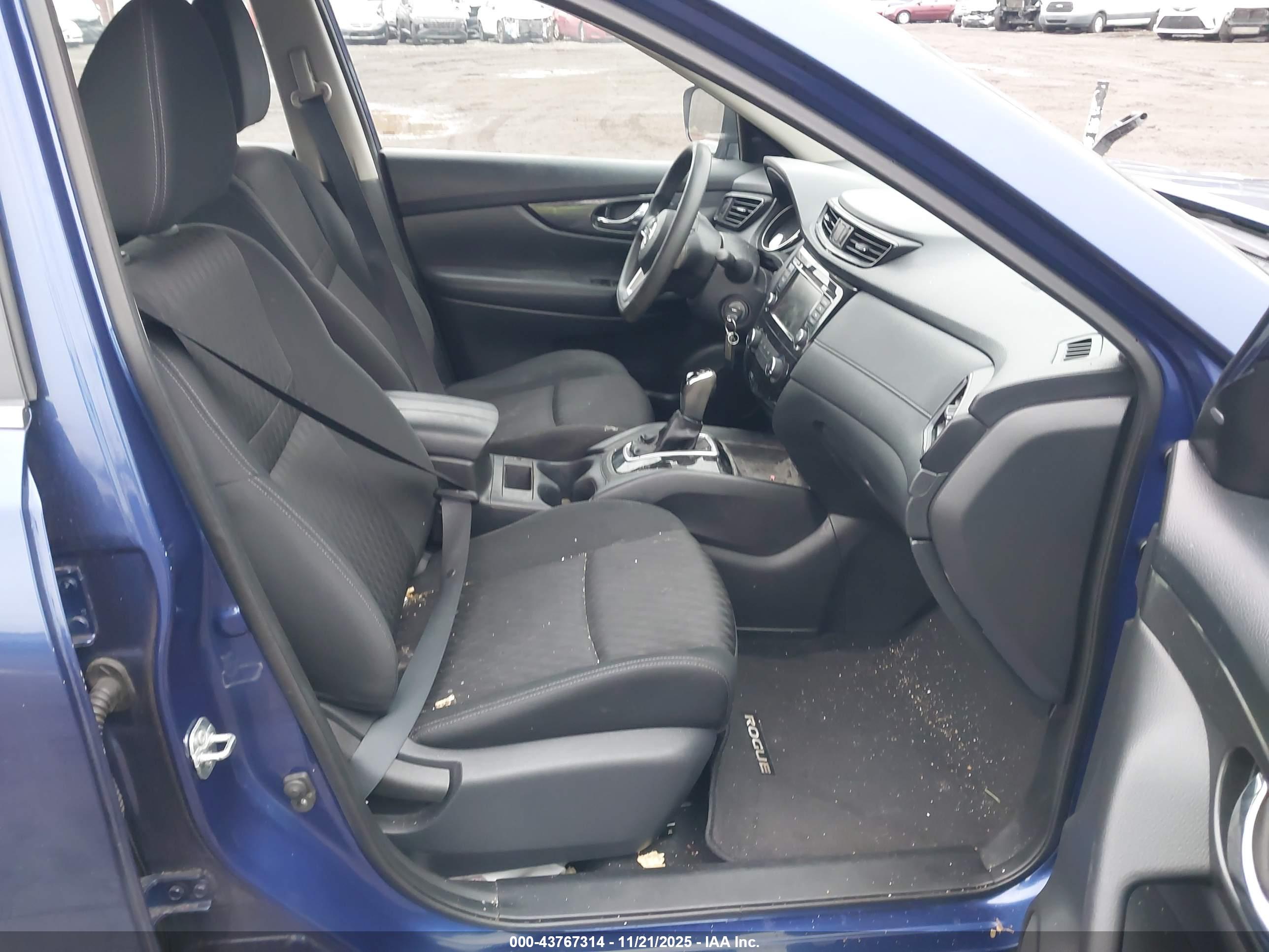 NISSAN ROGUE image 5