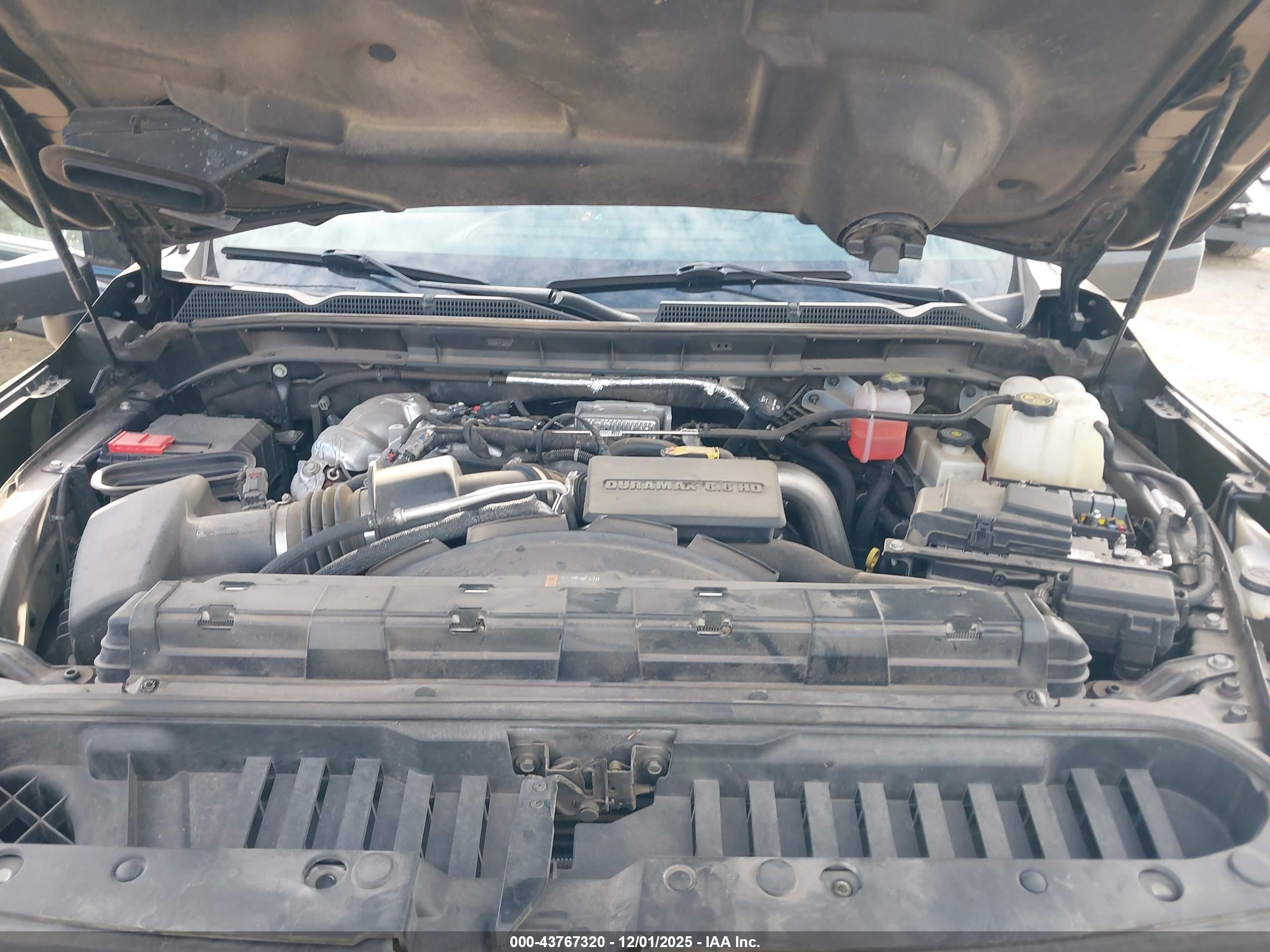 GMC SIERRA image 10