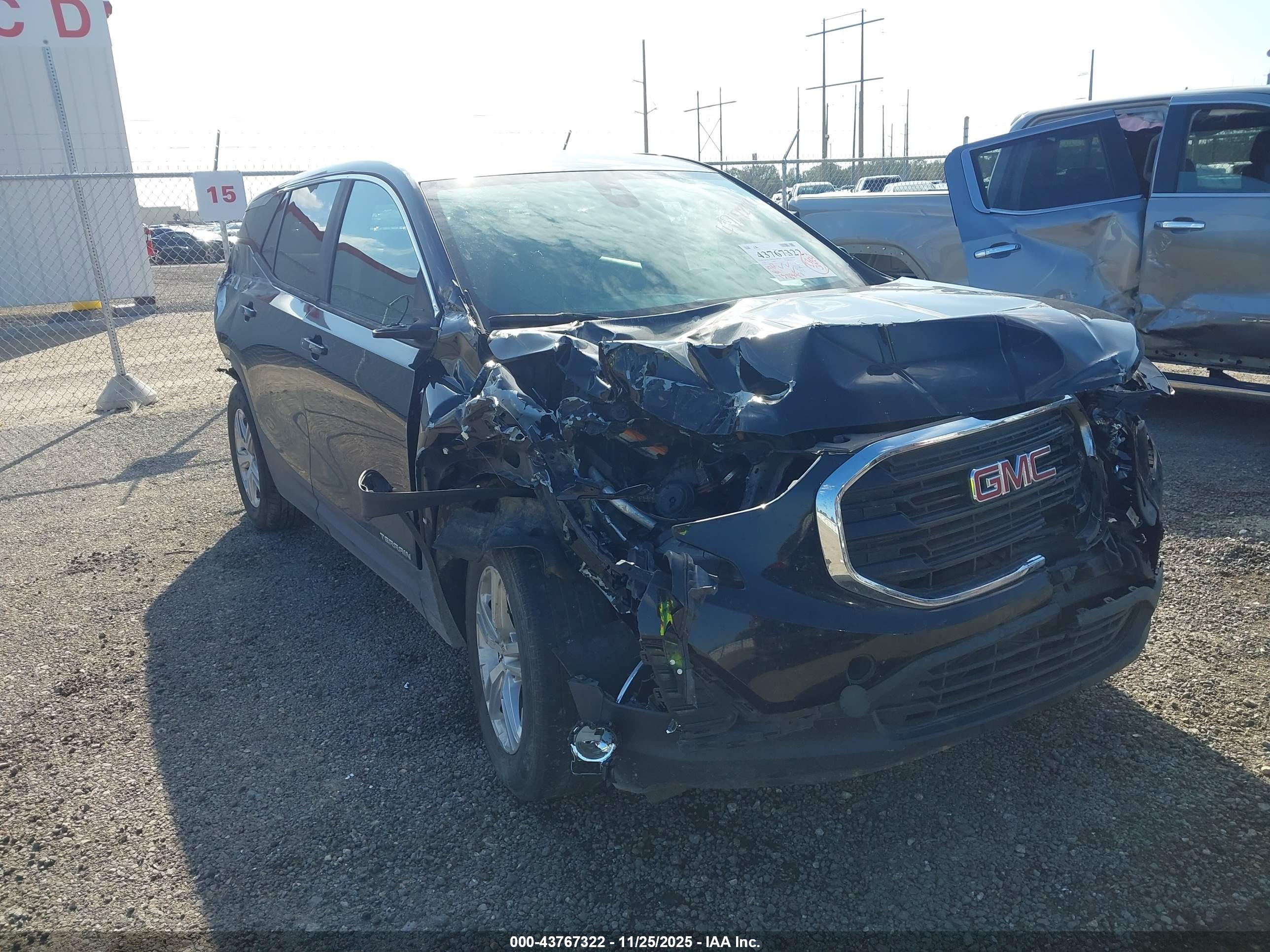 GMC TERRAIN image 6