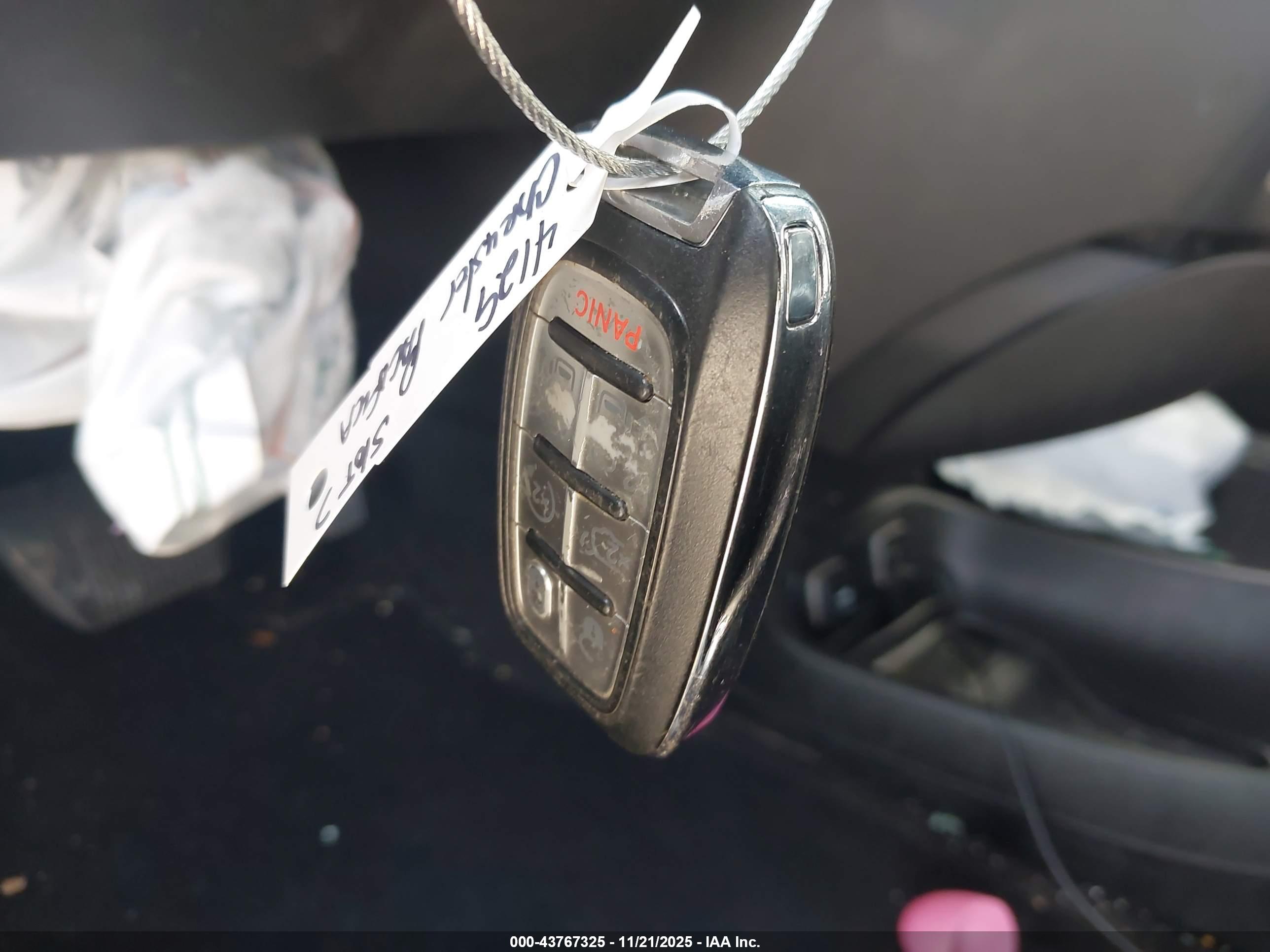 CHRYSLER PACIFICA image 11