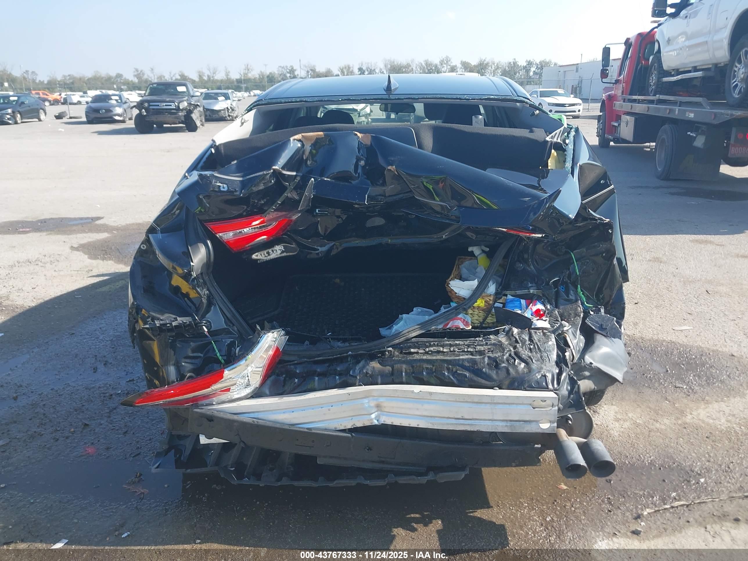 TOYOTA CAMRY image 6
