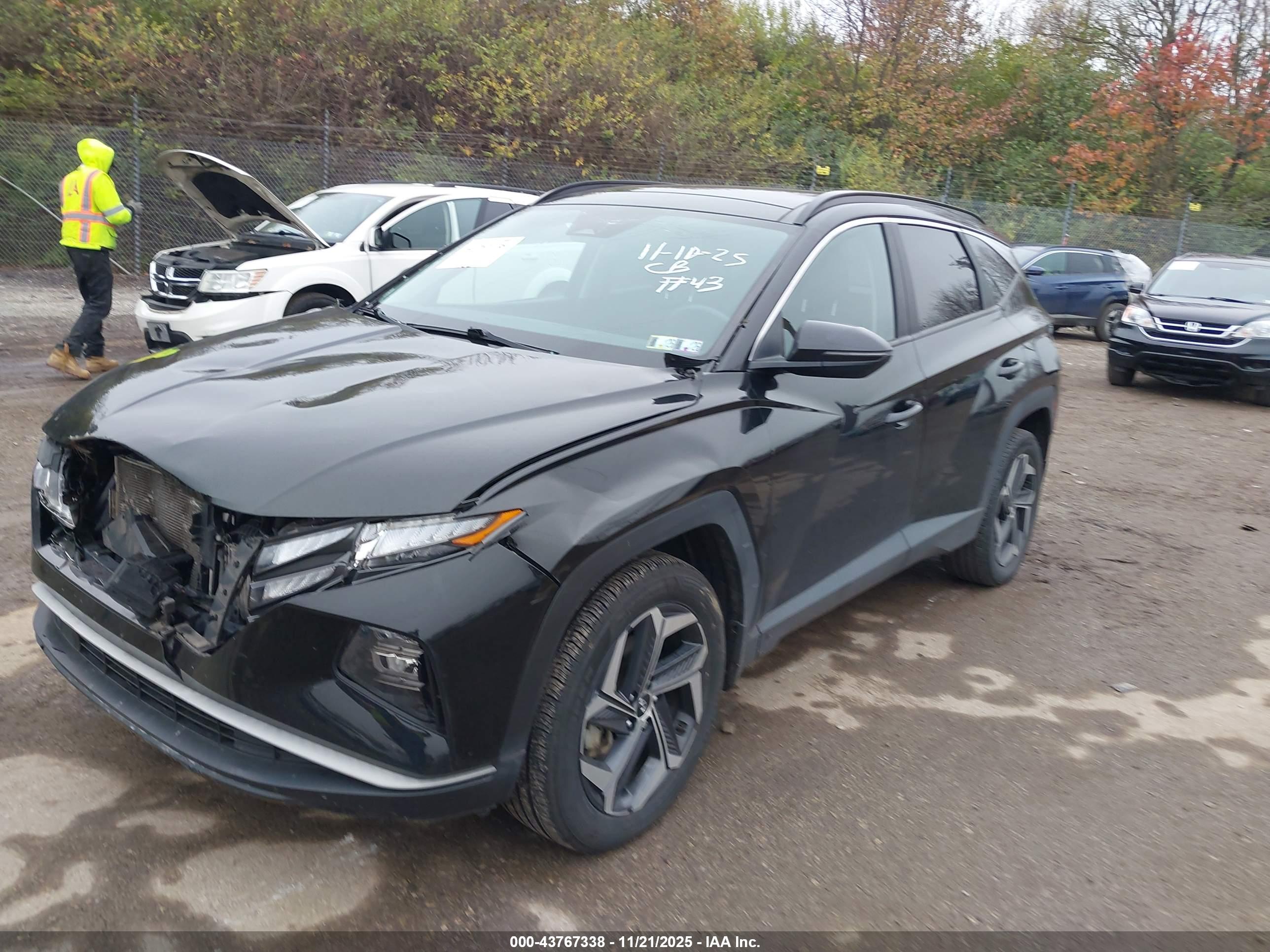 HYUNDAI TUCSON image 2