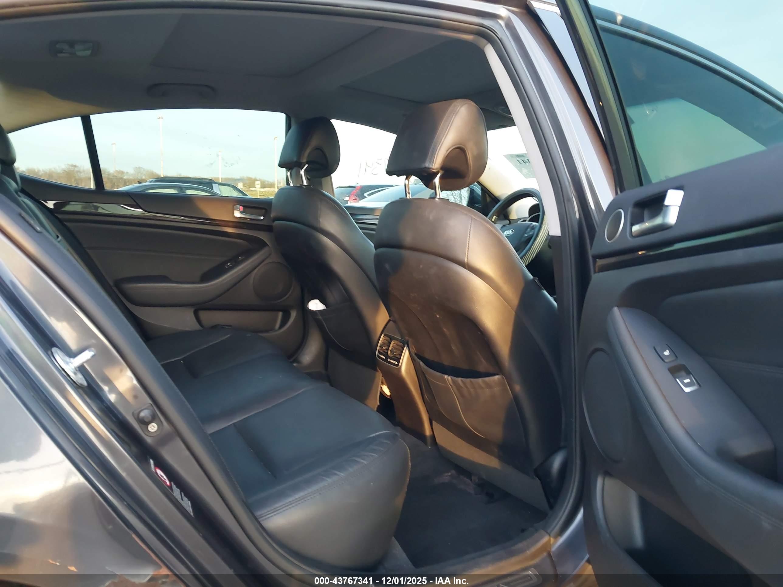 KIA CADENZA image 8