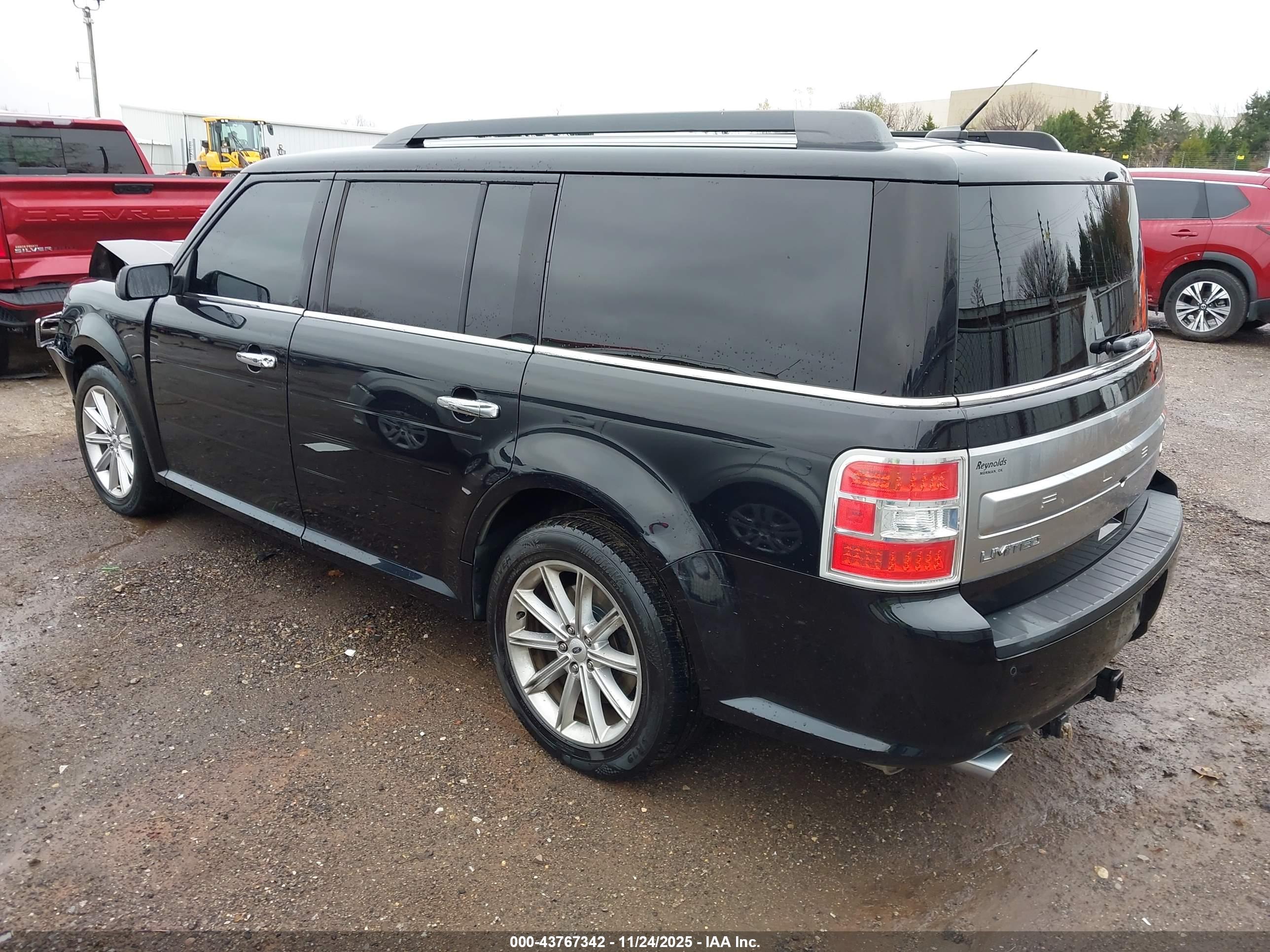 FORD FLEX image 3
