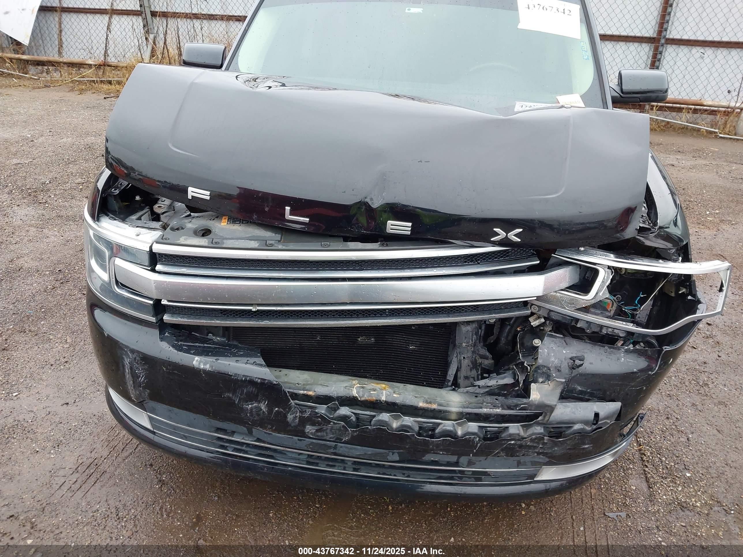 FORD FLEX image 6