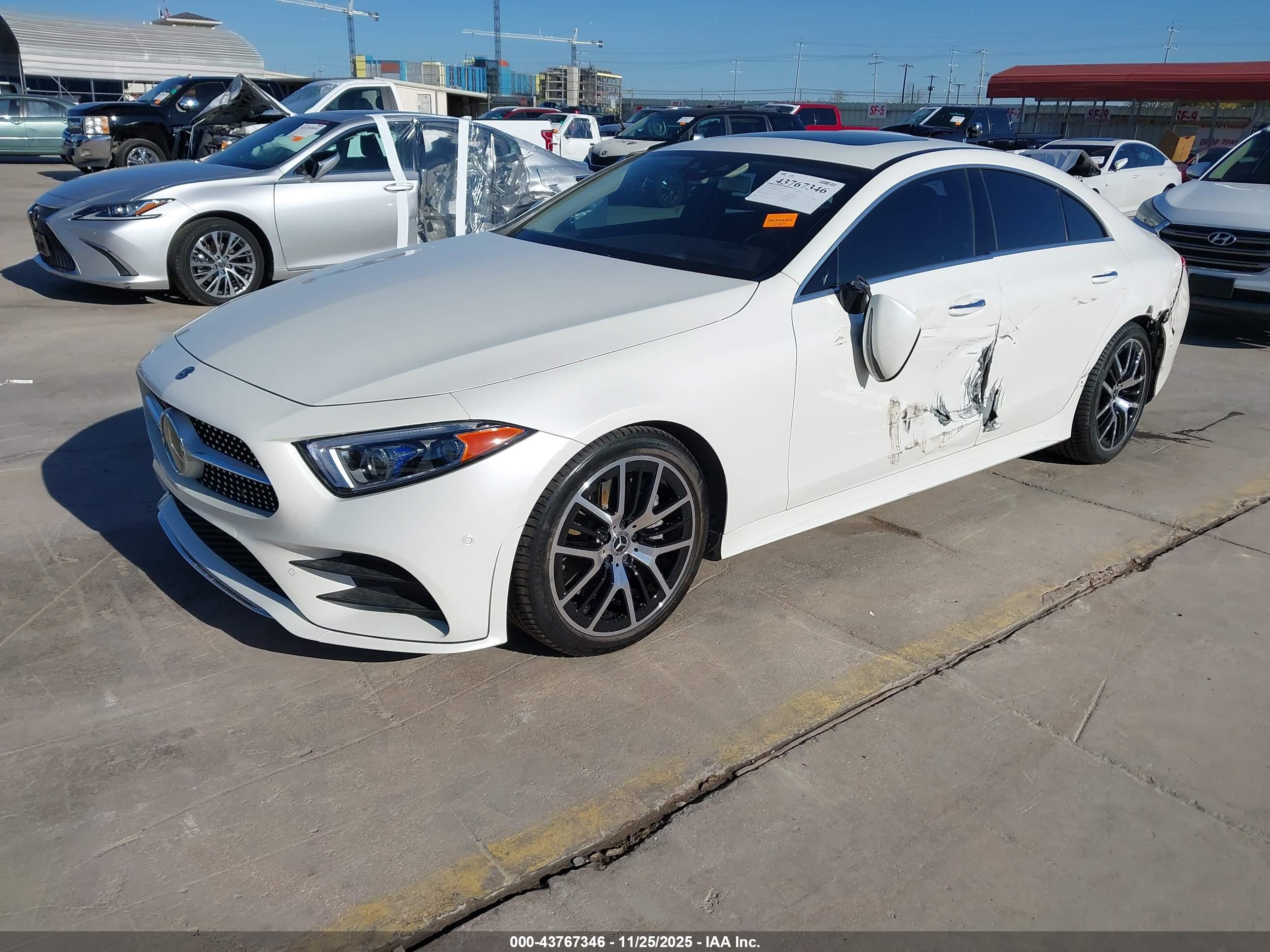MERCEDES-BENZ CLS image 2