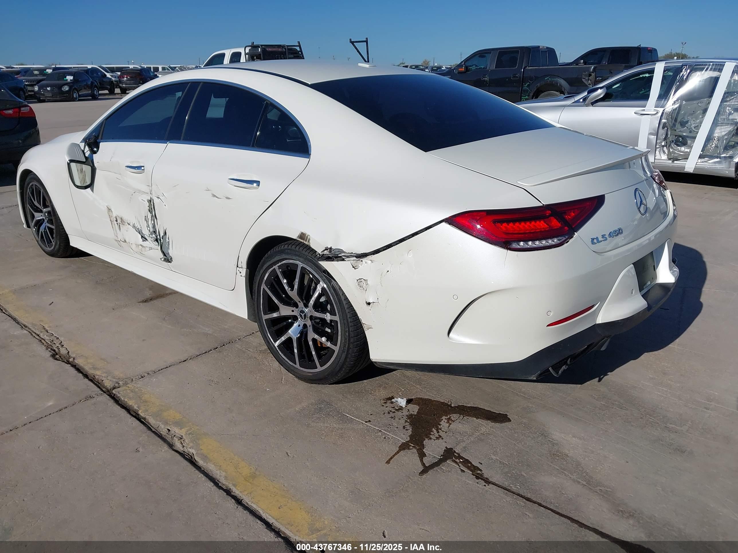 MERCEDES-BENZ CLS image 3