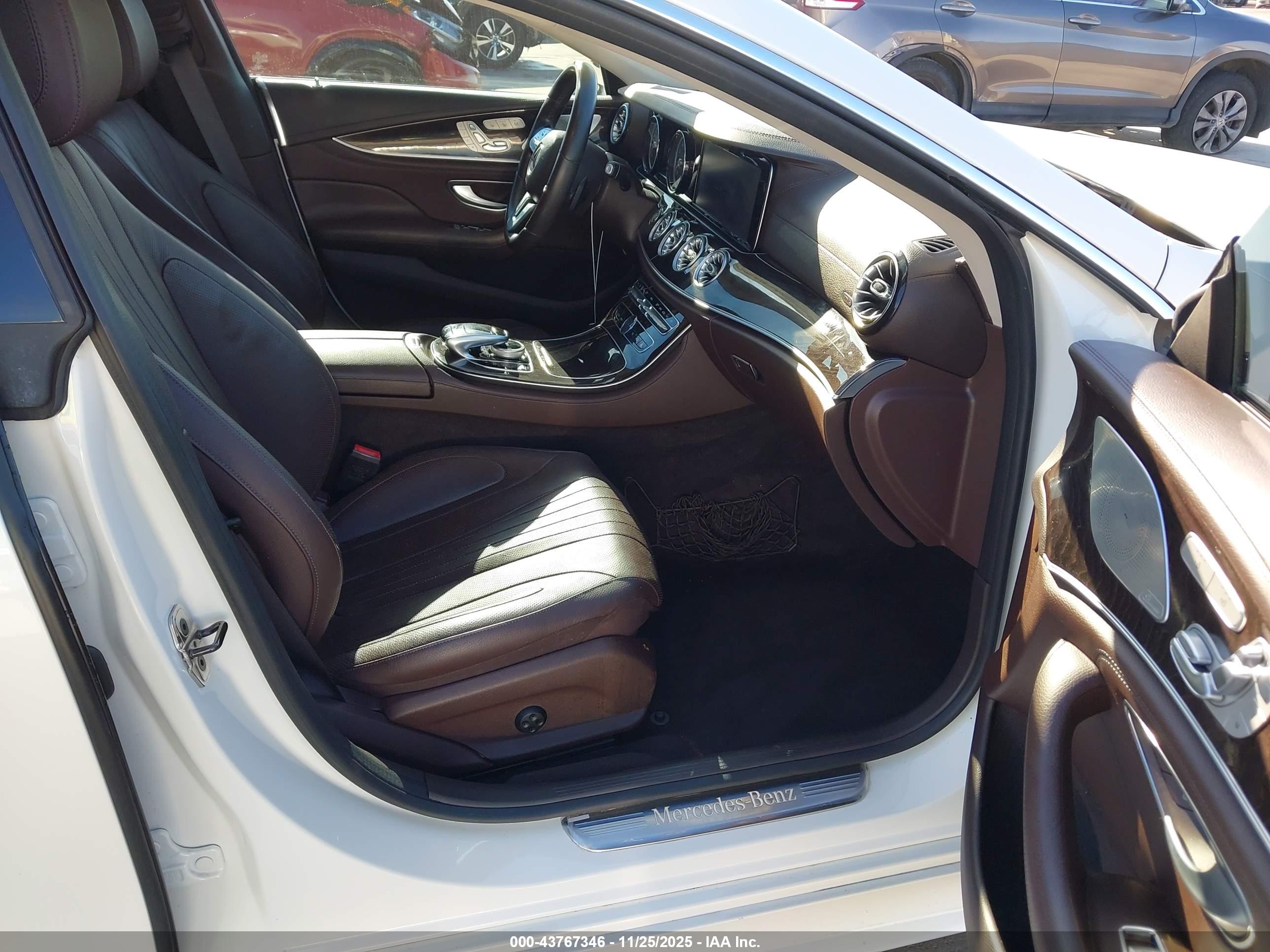 MERCEDES-BENZ CLS image 5