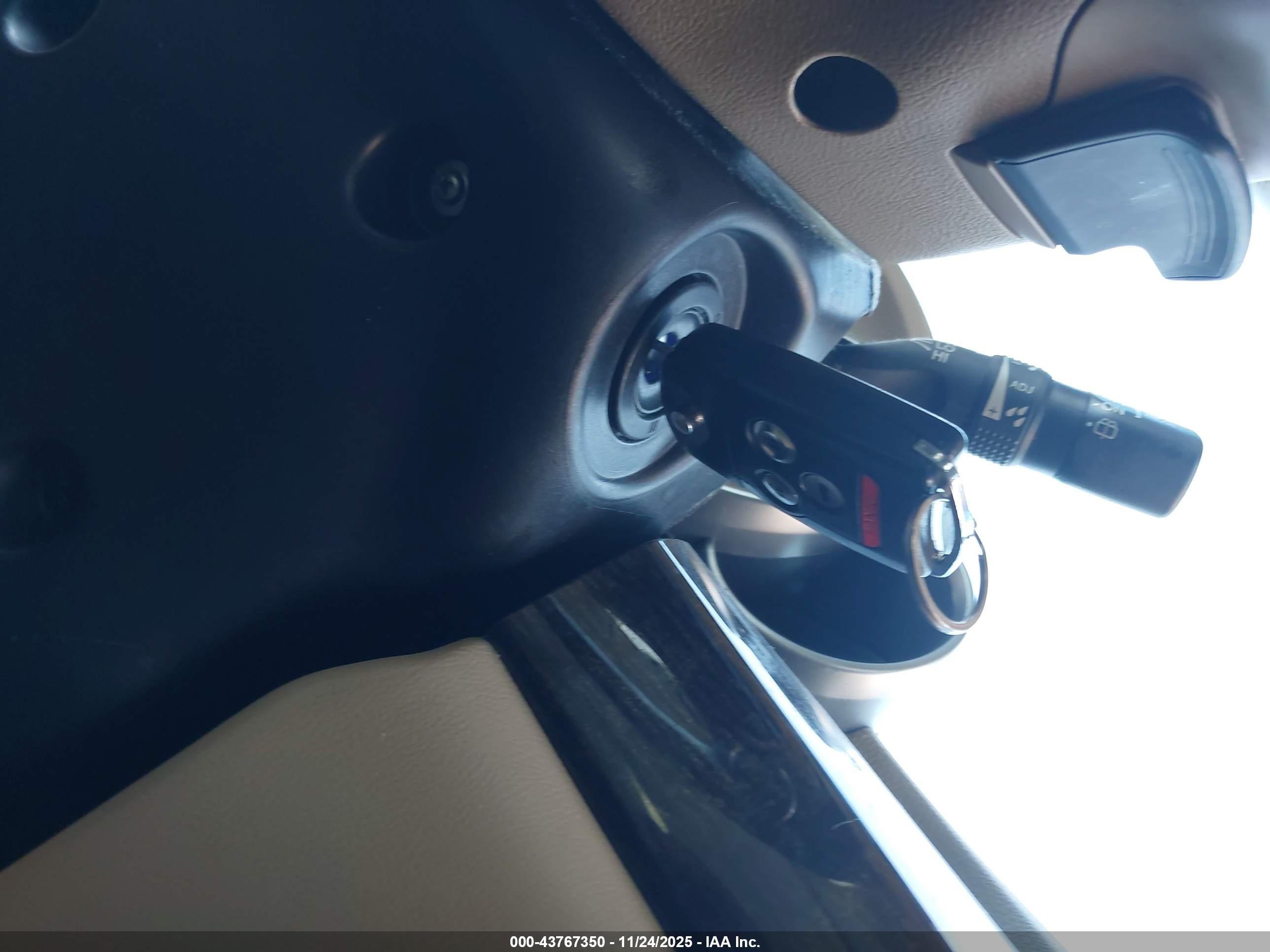 ACURA MDX image 11