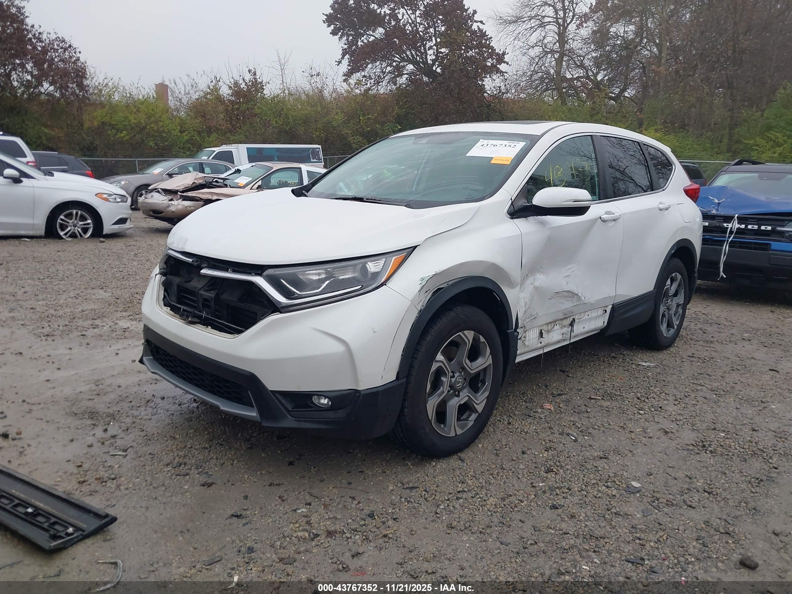 HONDA CR-V image 2