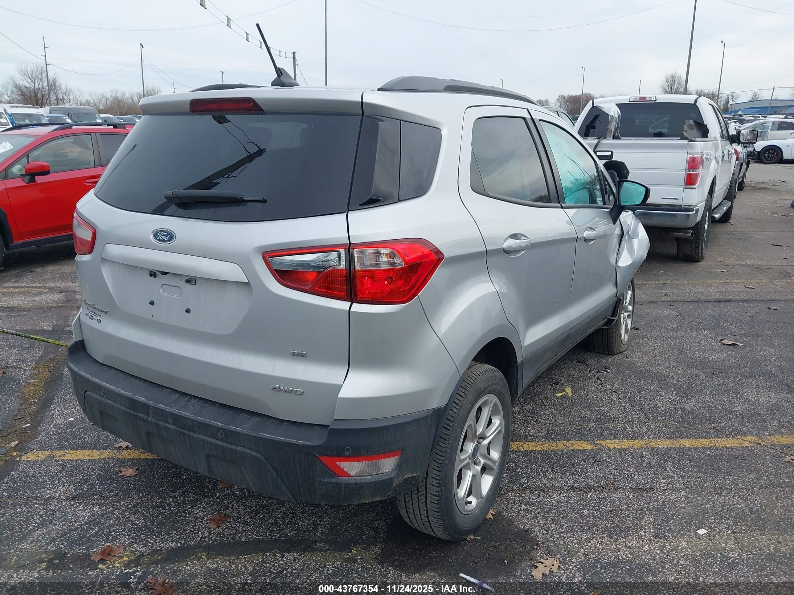 FORD ECOSPORT image 4