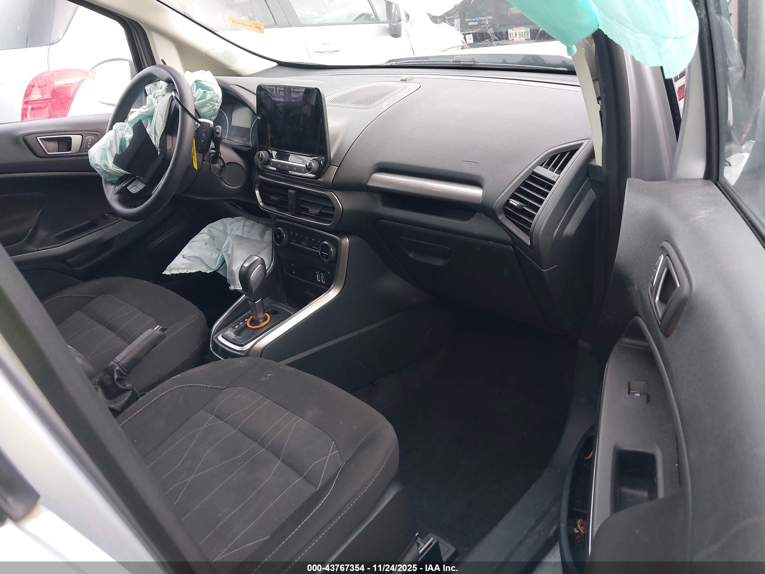 FORD ECOSPORT image 5