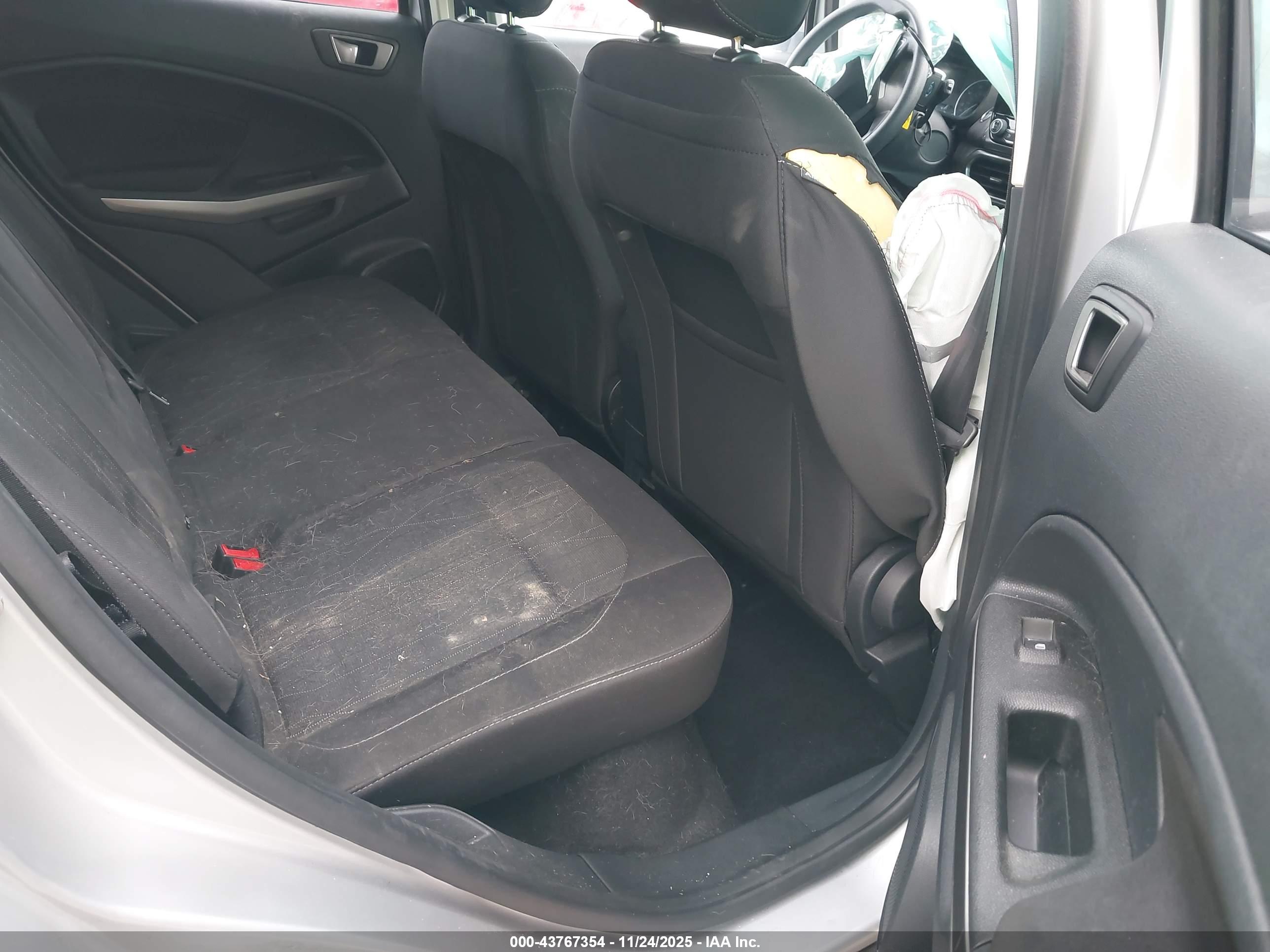 FORD ECOSPORT image 8