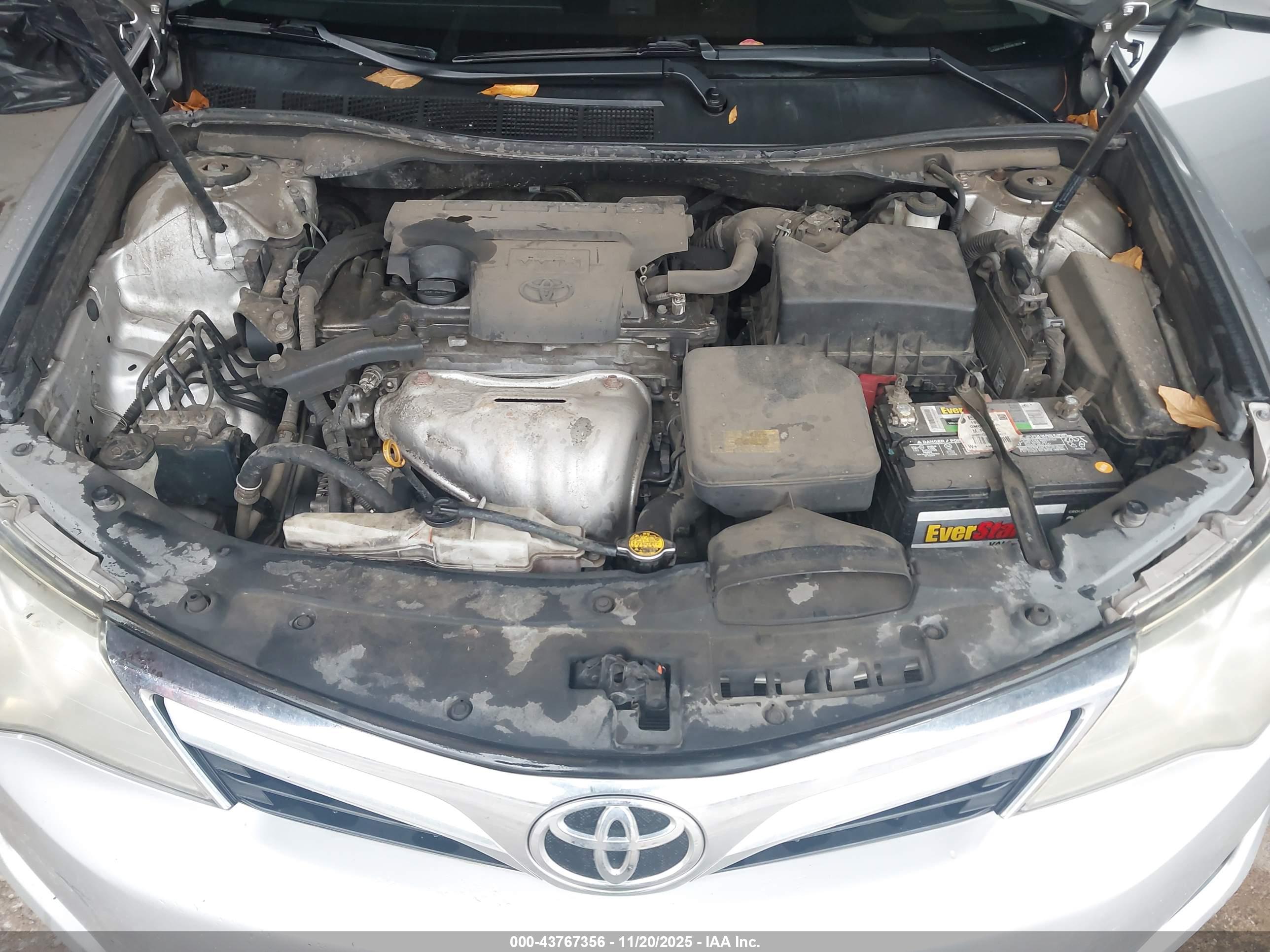 TOYOTA CAMRY image 10