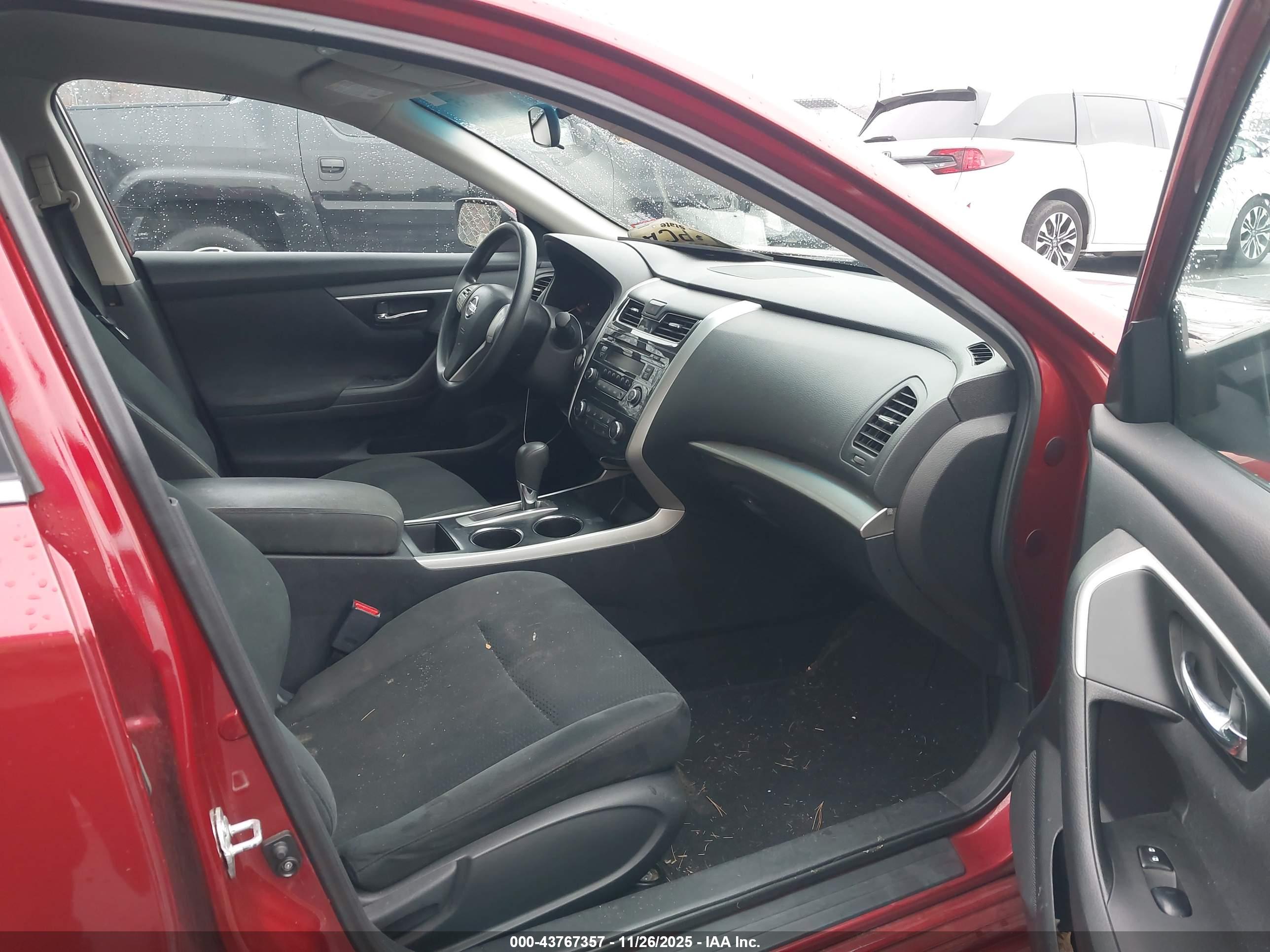 NISSAN ALTIMA image 5