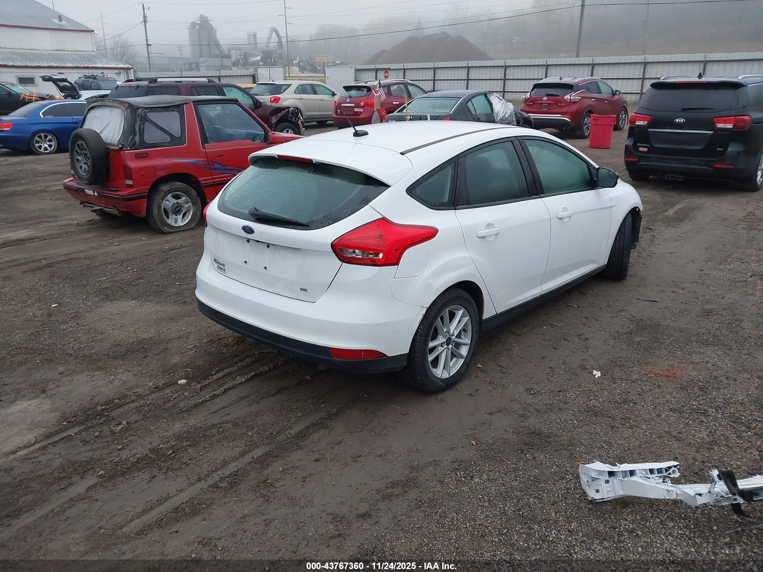 FORD FOCUS image 4