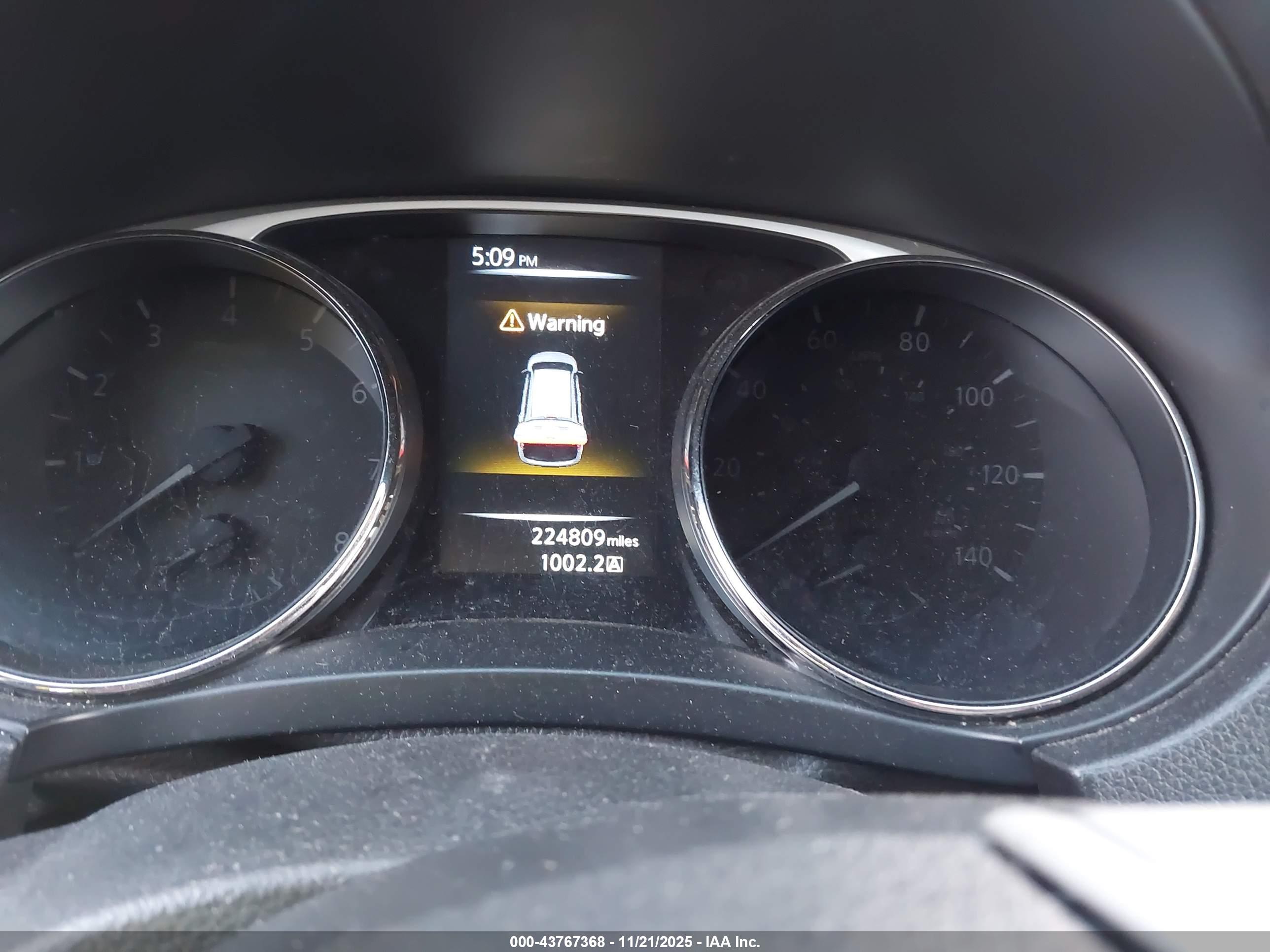 NISSAN ROGUE image 7