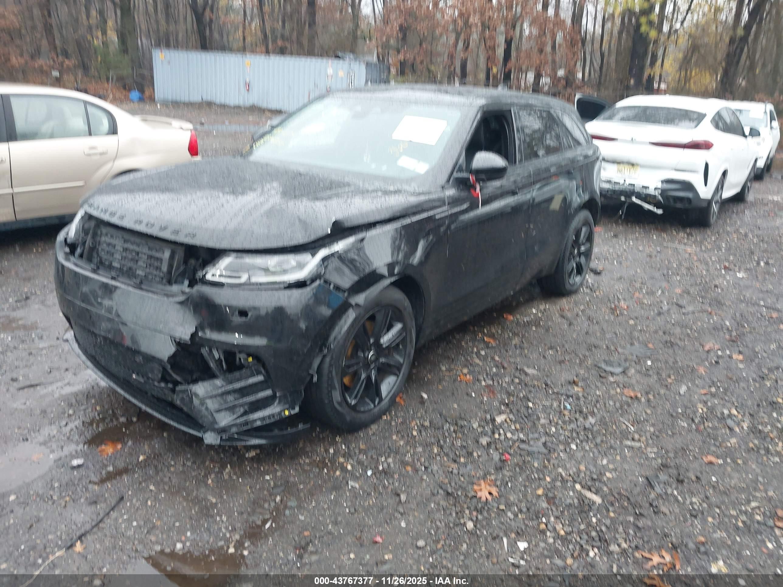 LAND ROVER image 2