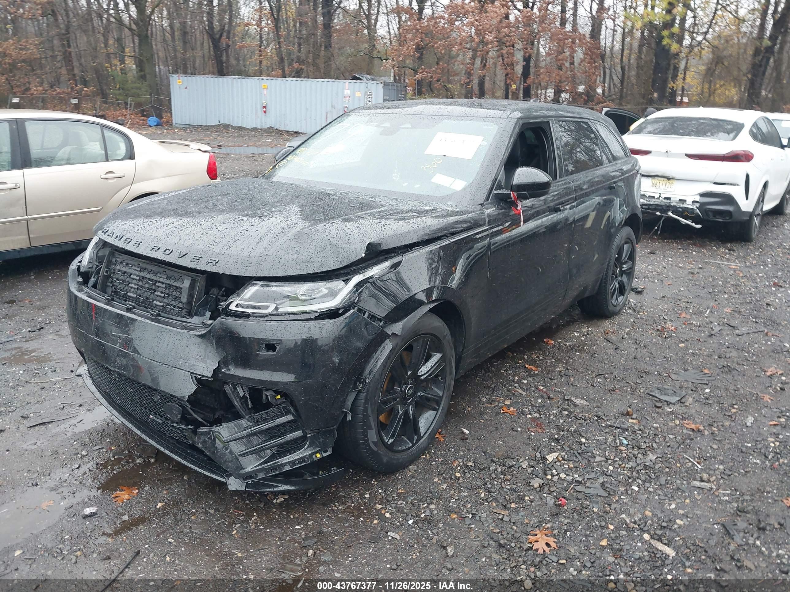 LAND ROVER image 6