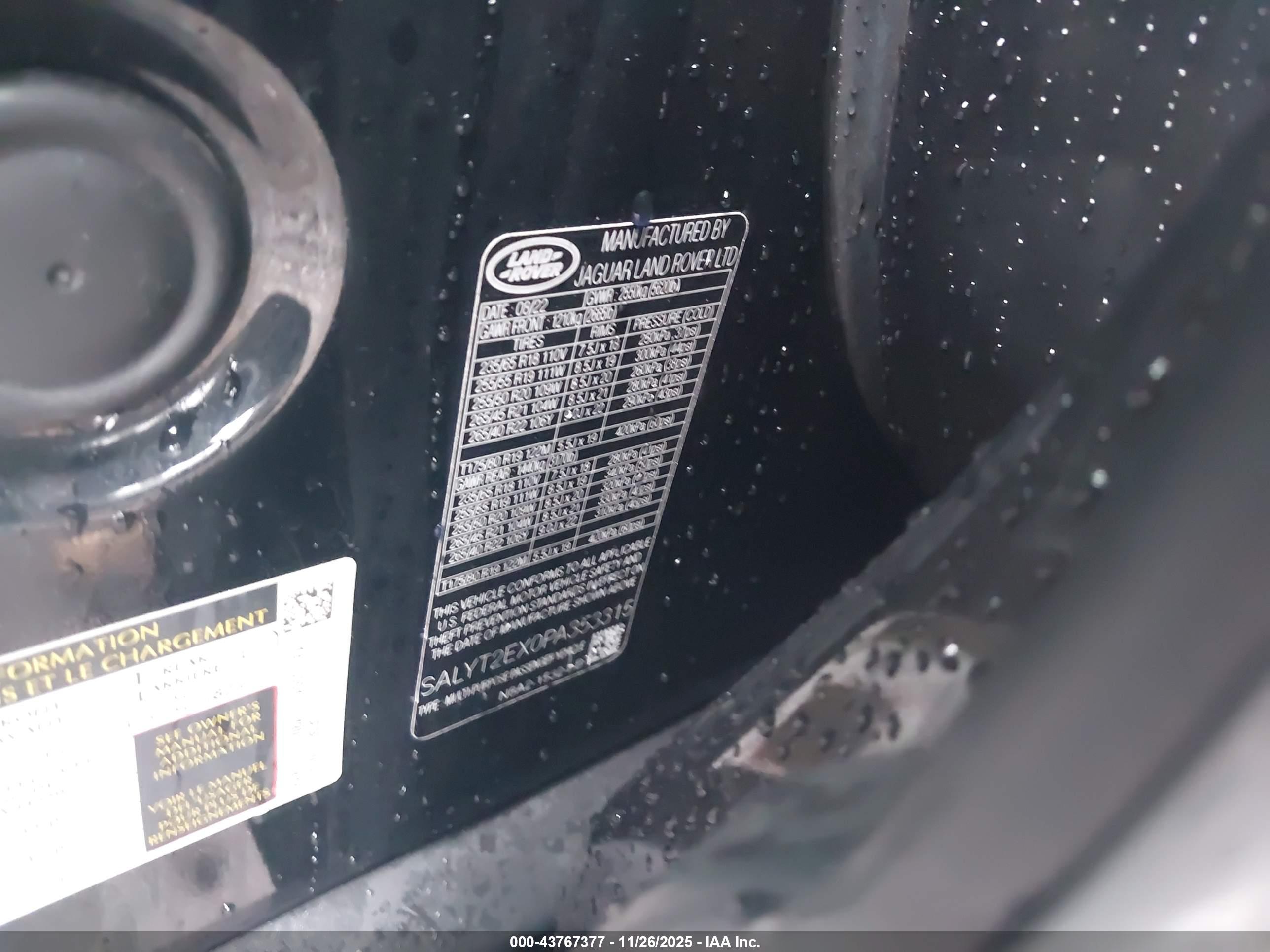 LAND ROVER image 9