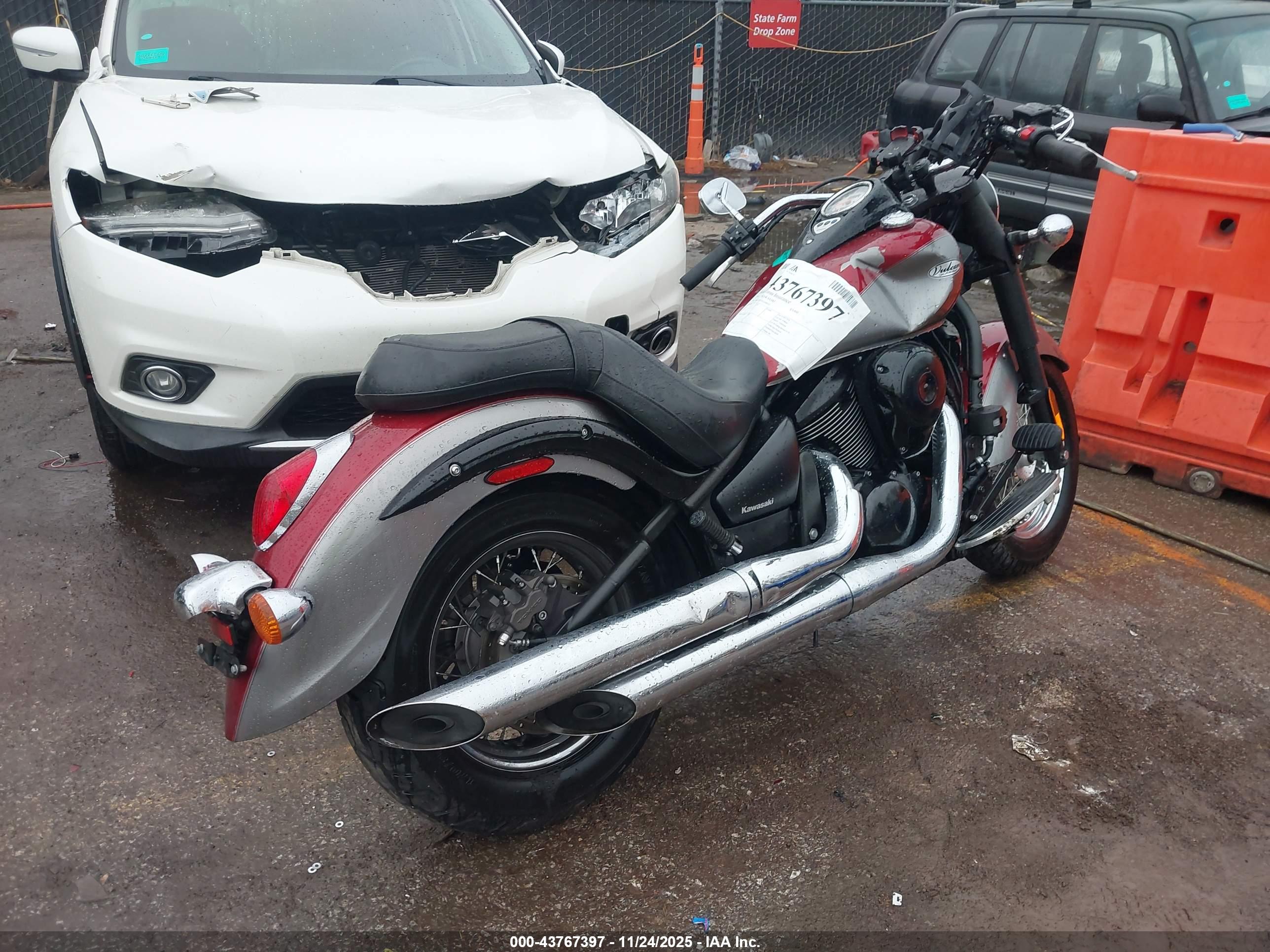 KAWASAKI VN900 image 4