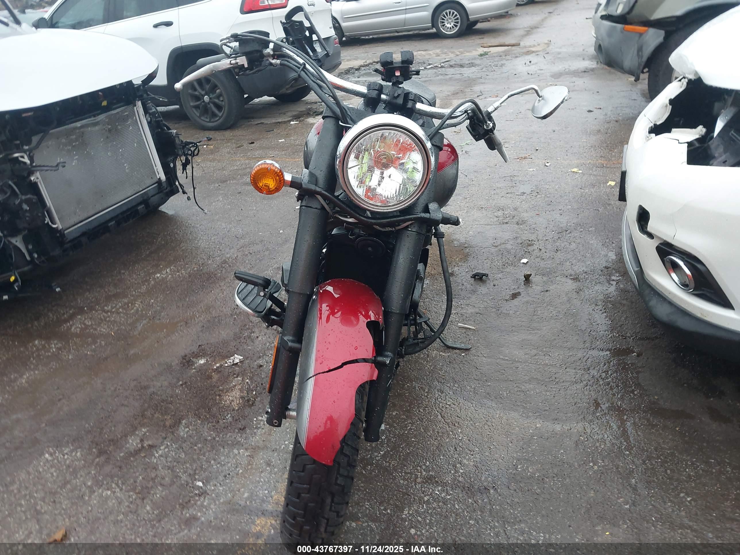 KAWASAKI VN900 image 5