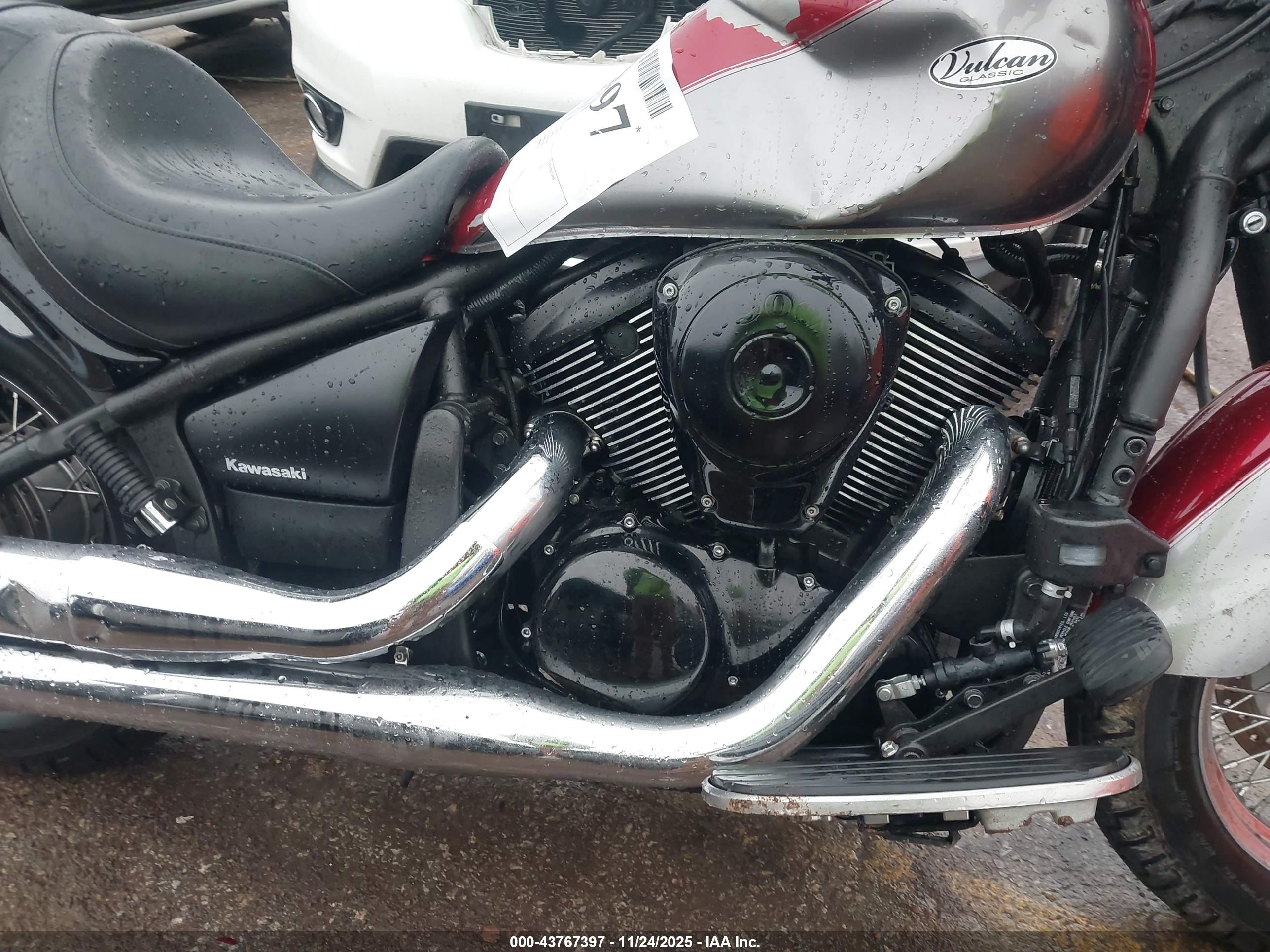 KAWASAKI VN900 image 8