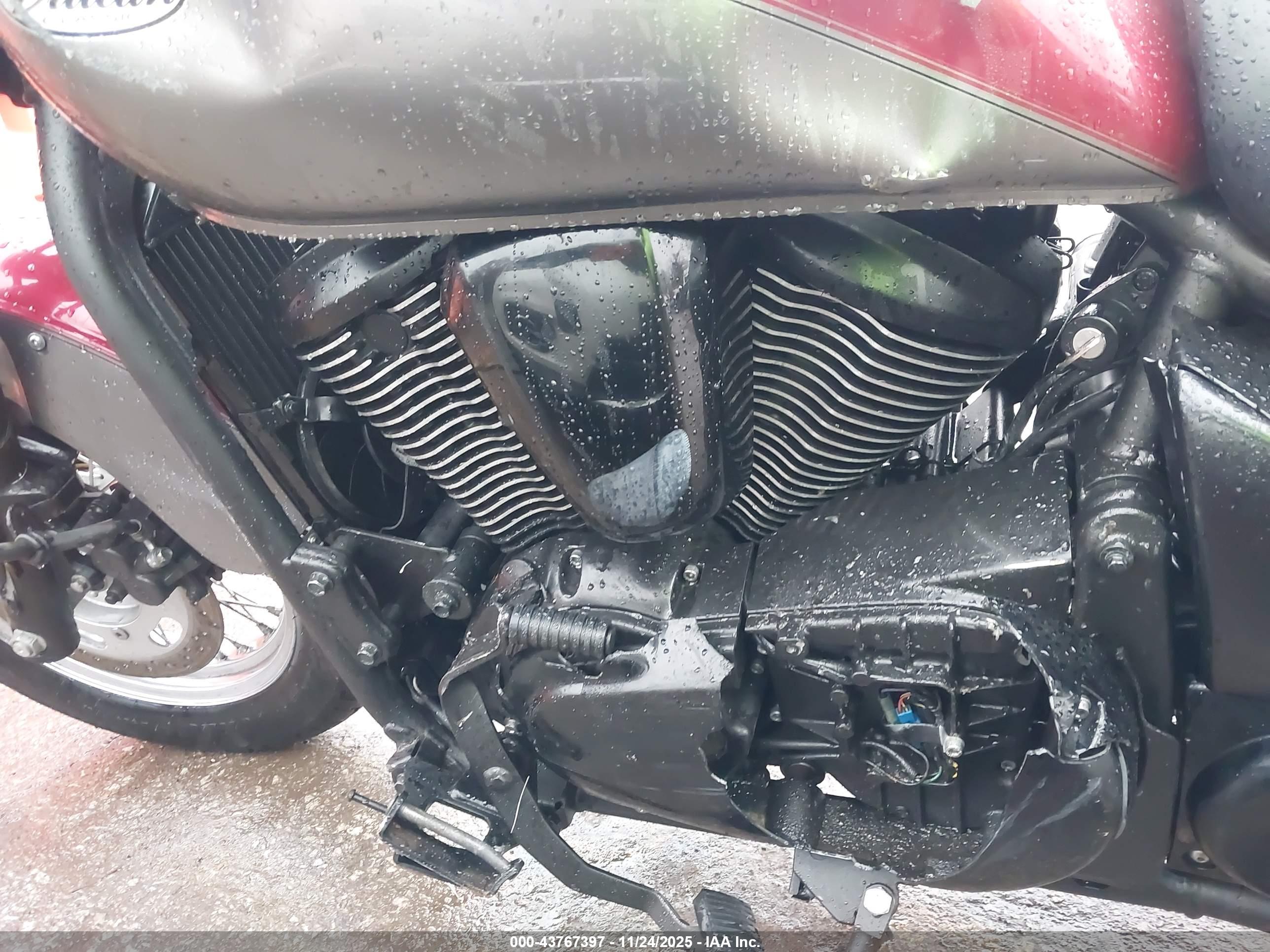 KAWASAKI VN900 image 9