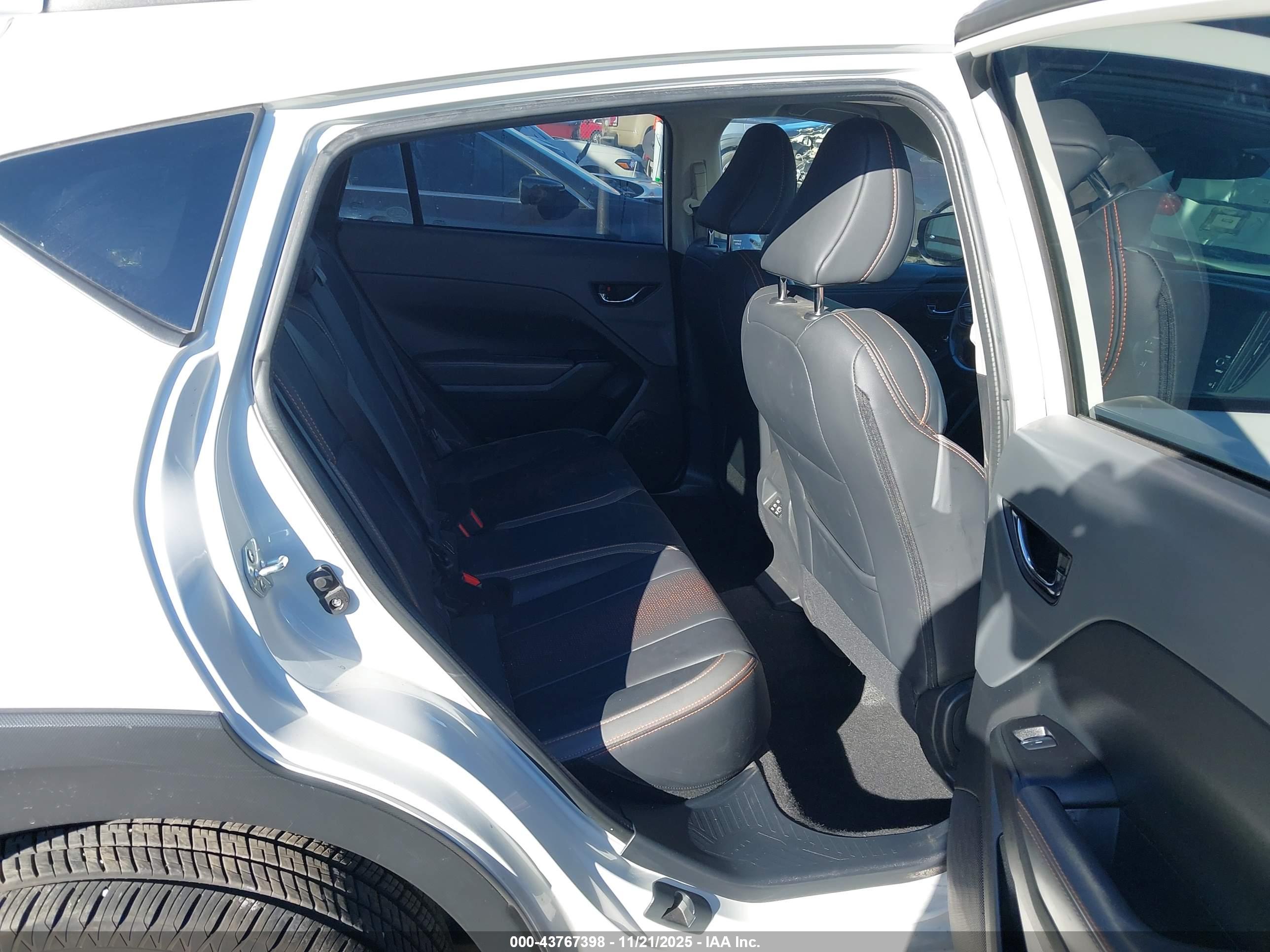 SUBARU CROSSTREK image 8
