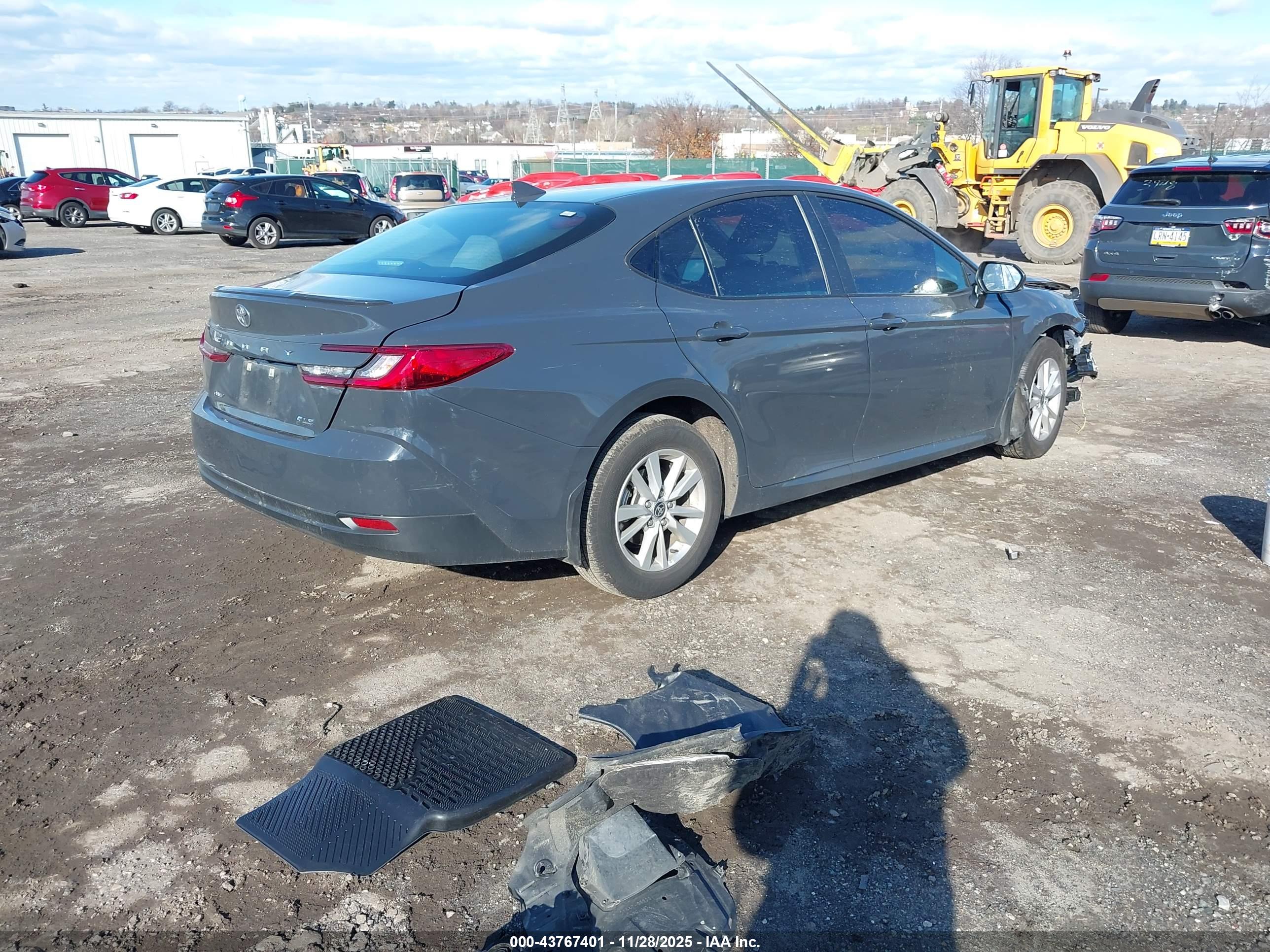 TOYOTA CAMRY image 4