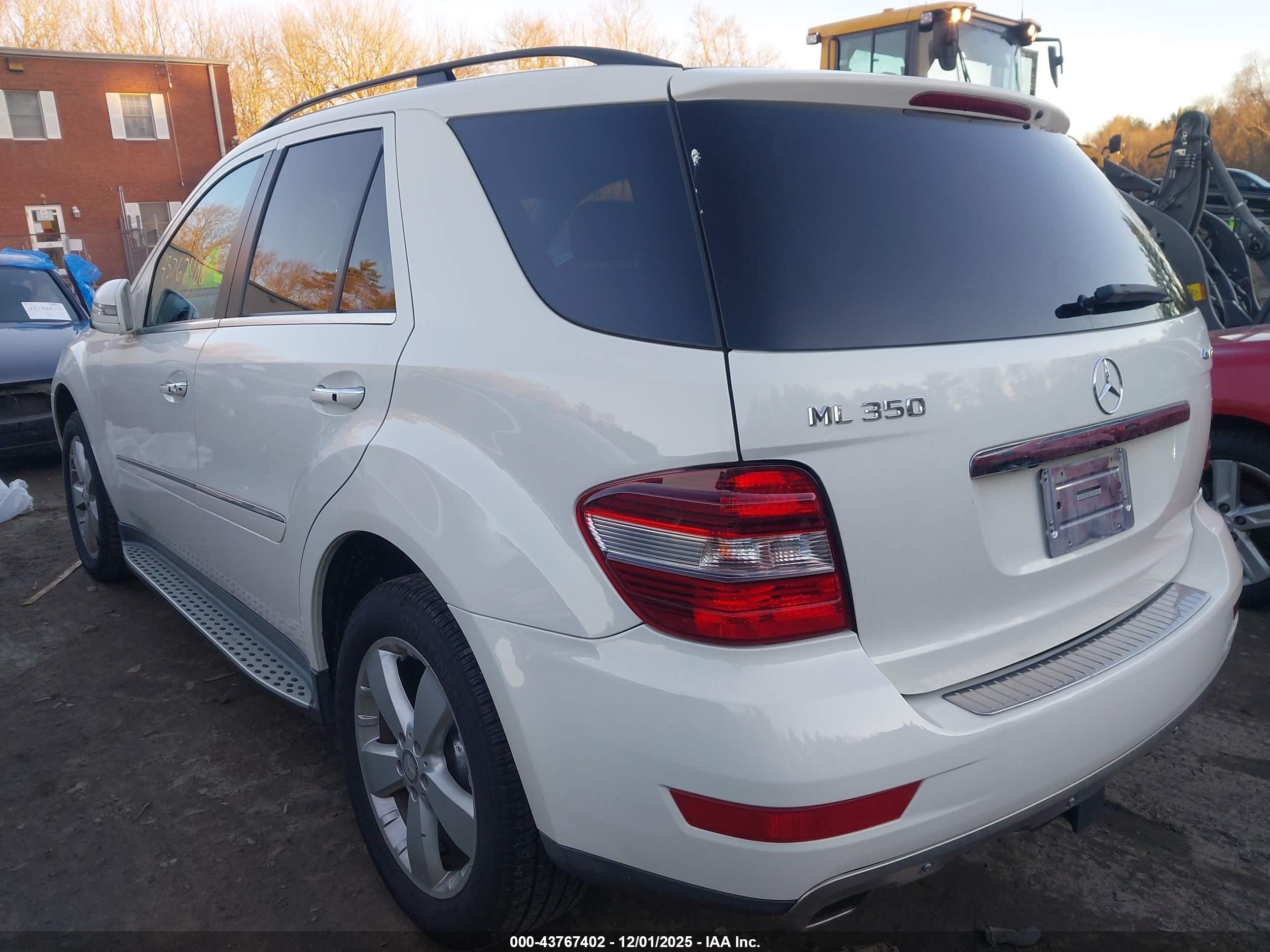 MERCEDES-BENZ ML image 3