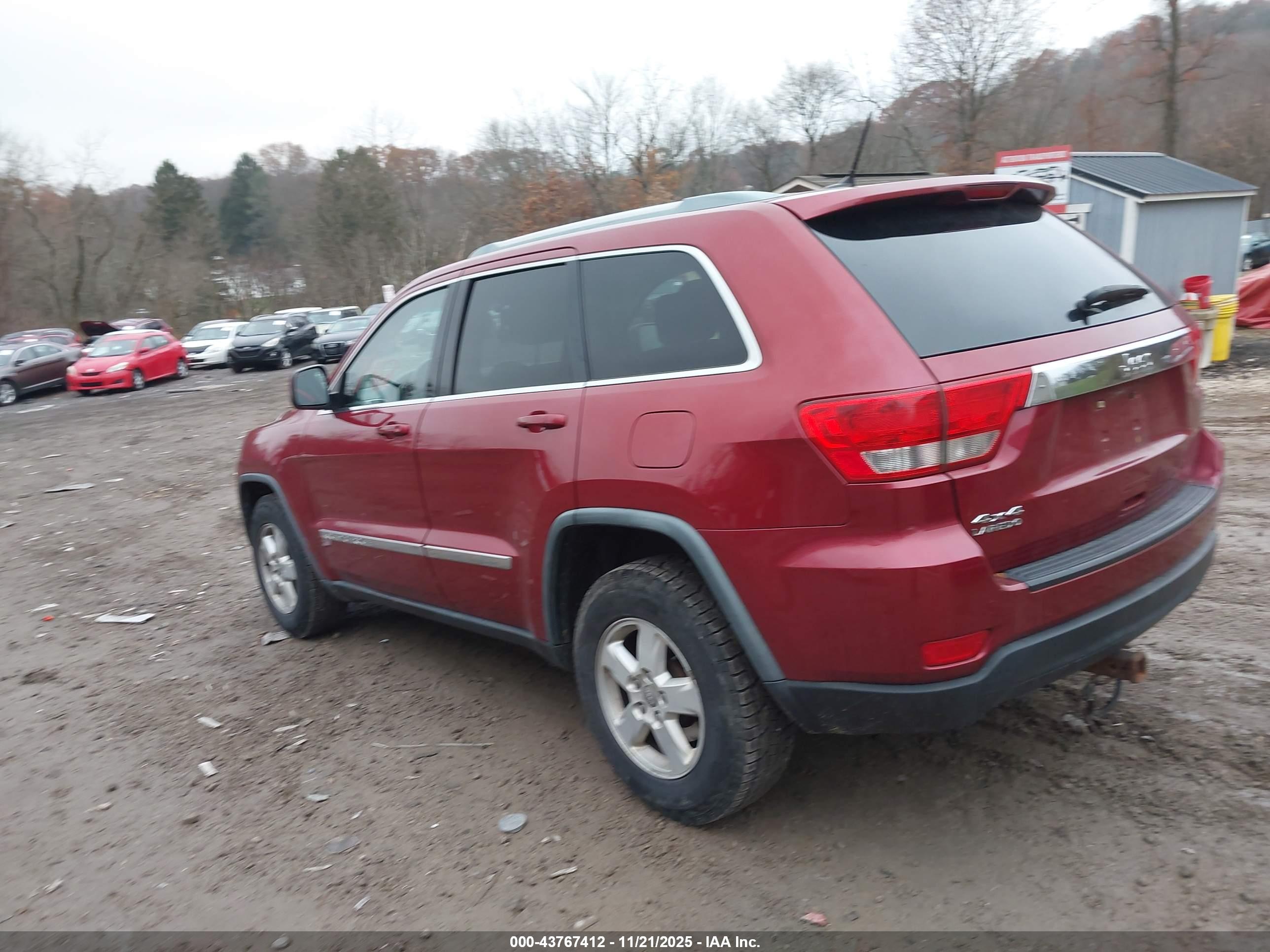 JEEP GRAND image 3