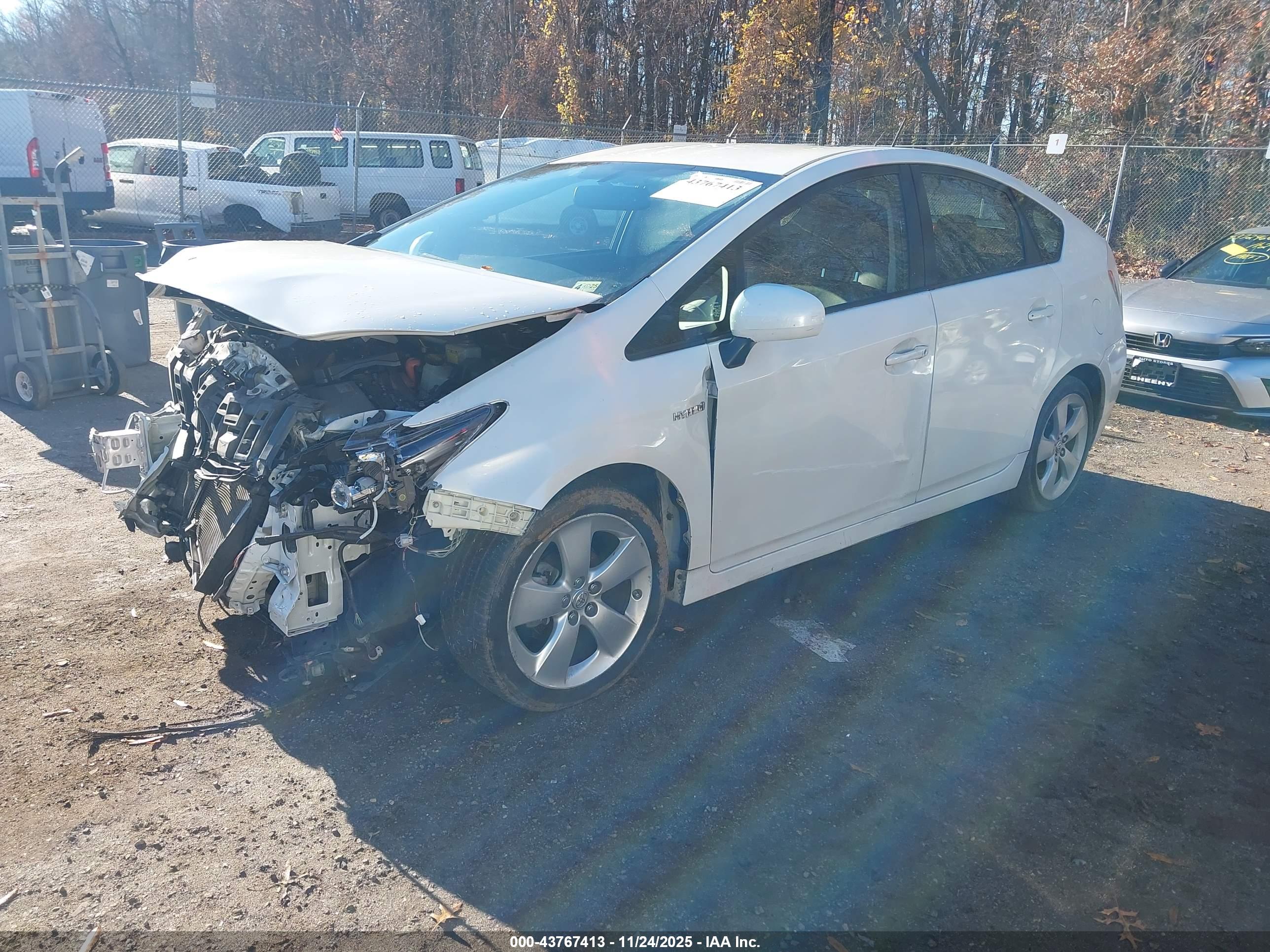 TOYOTA PRIUS image 2