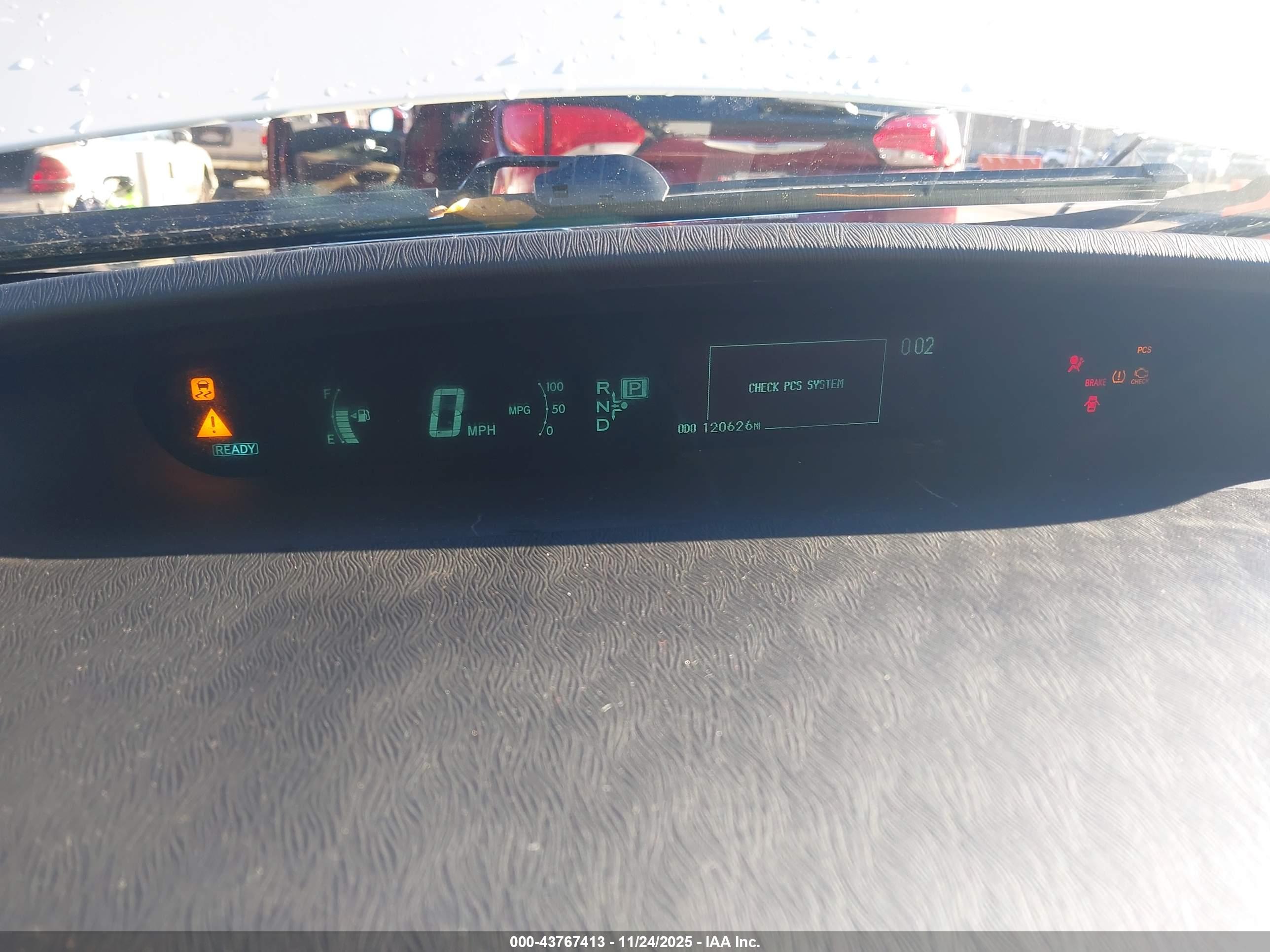 TOYOTA PRIUS image 7