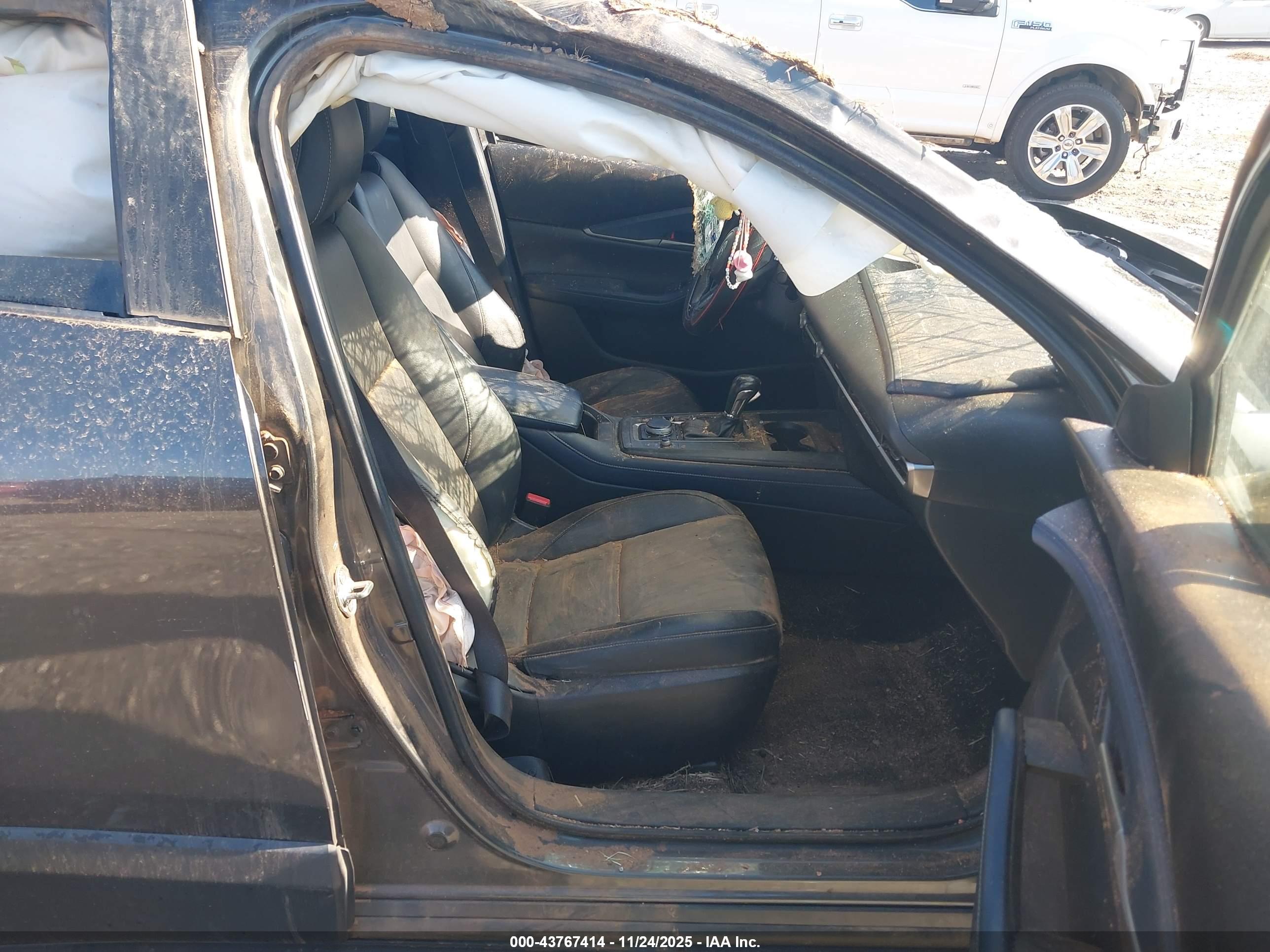 MAZDA CX-30 image 5