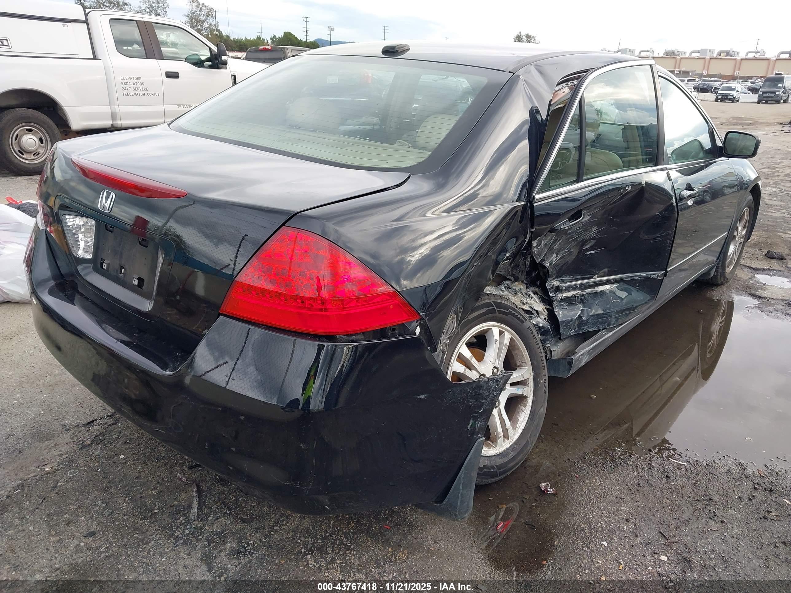 HONDA ACCORD image 4