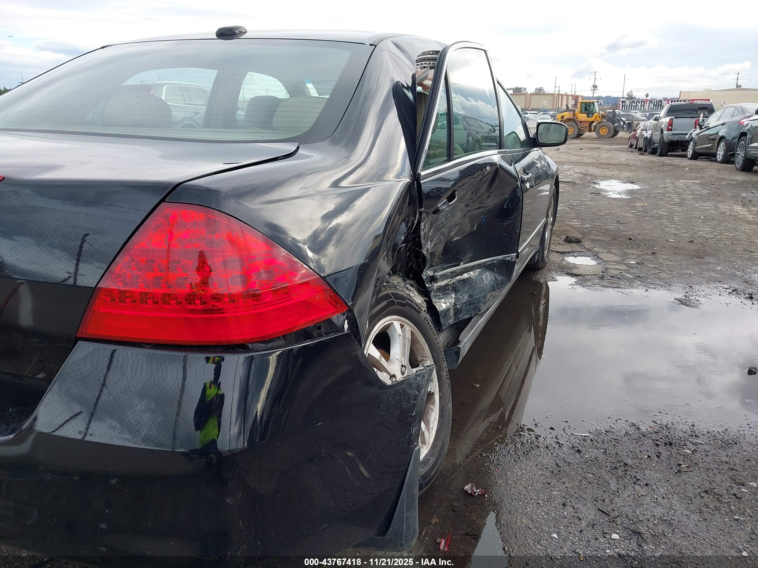 HONDA ACCORD image 6