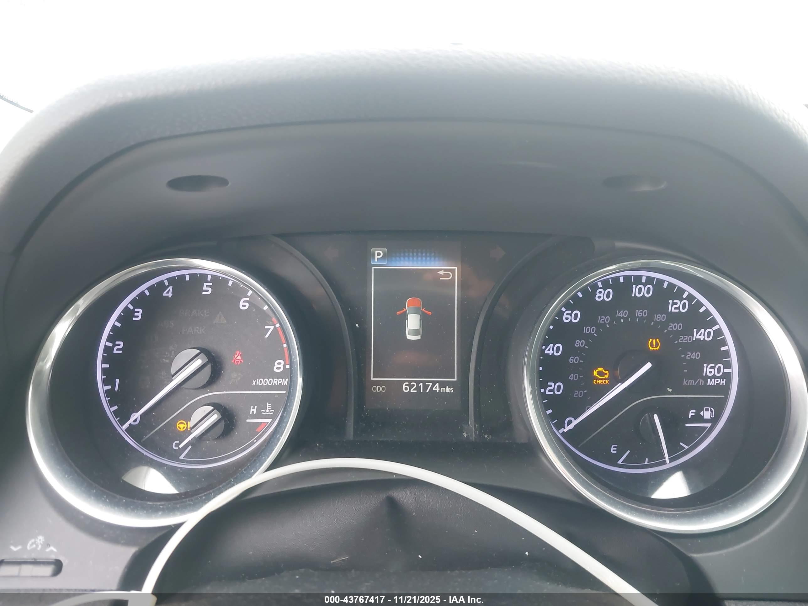 TOYOTA CAMRY image 7