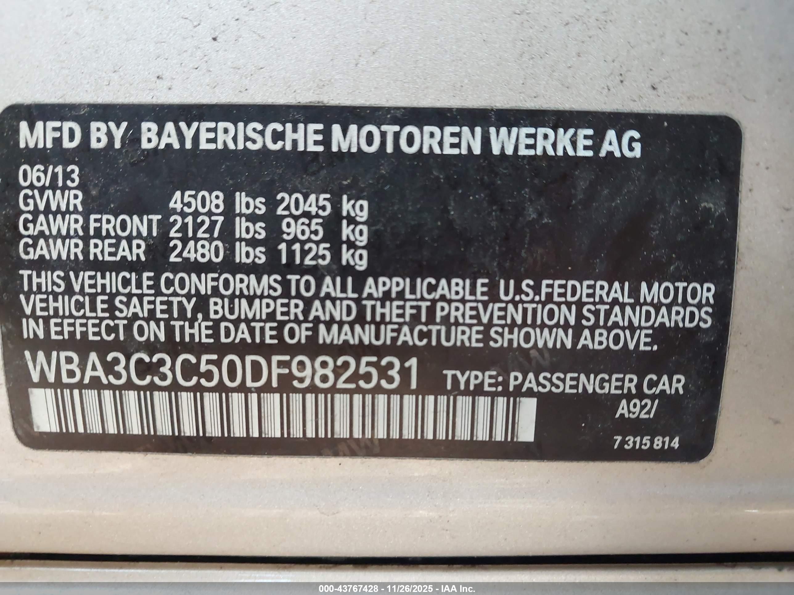 BMW 320I image 9