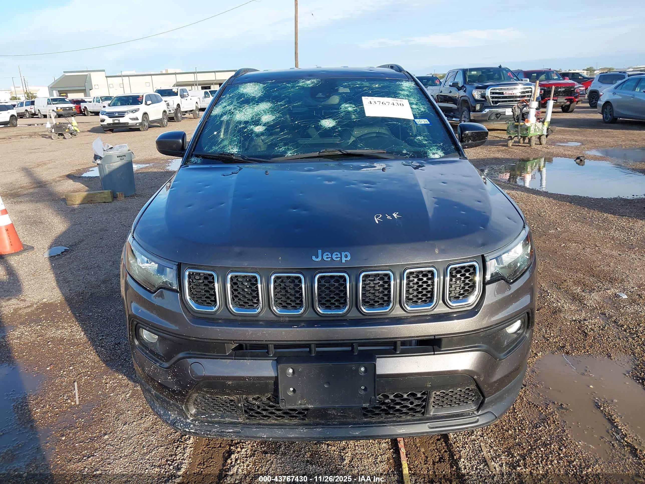 JEEP COMPASS image 6