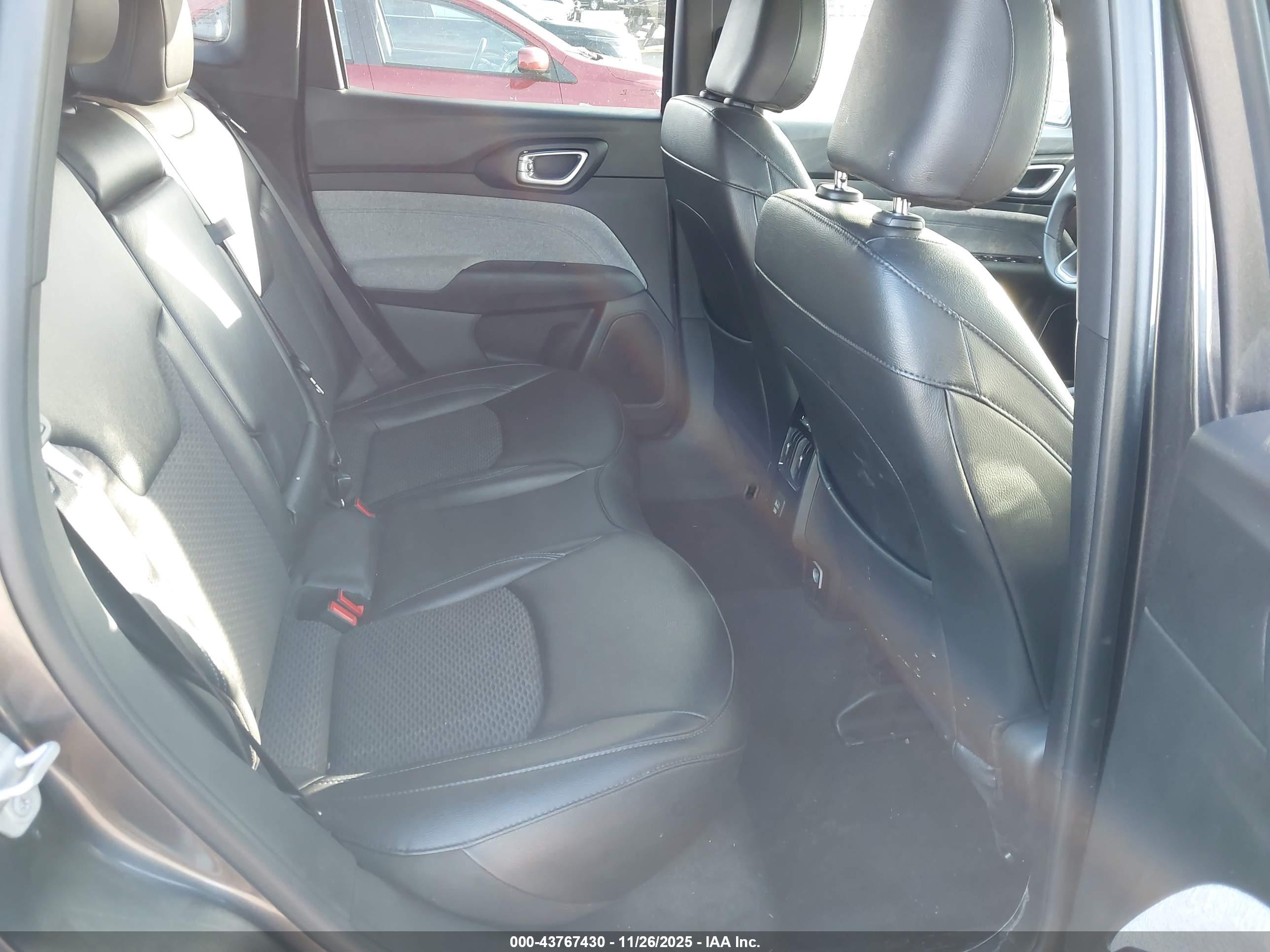 JEEP COMPASS image 8