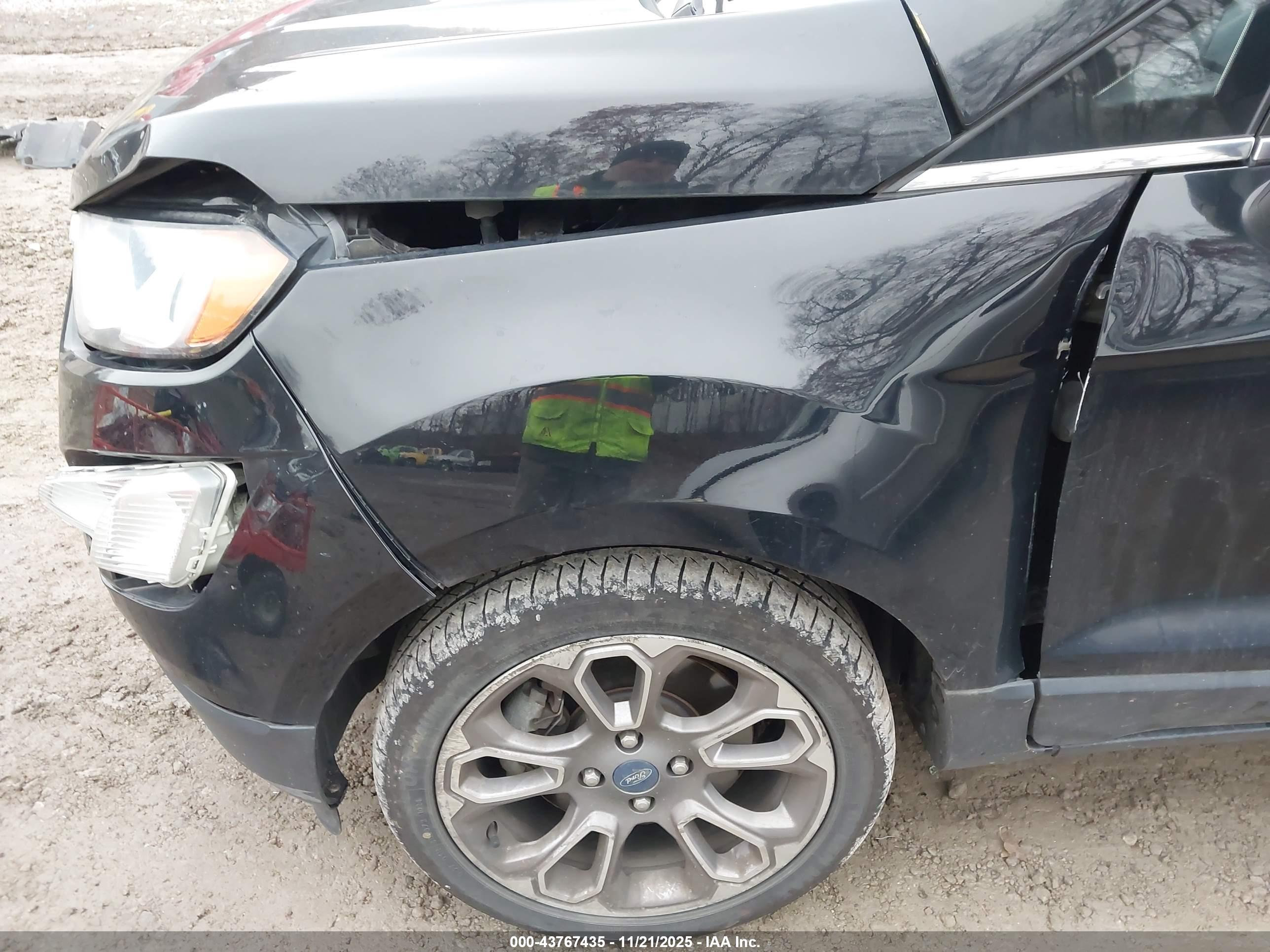 FORD ECOSPORT image 6