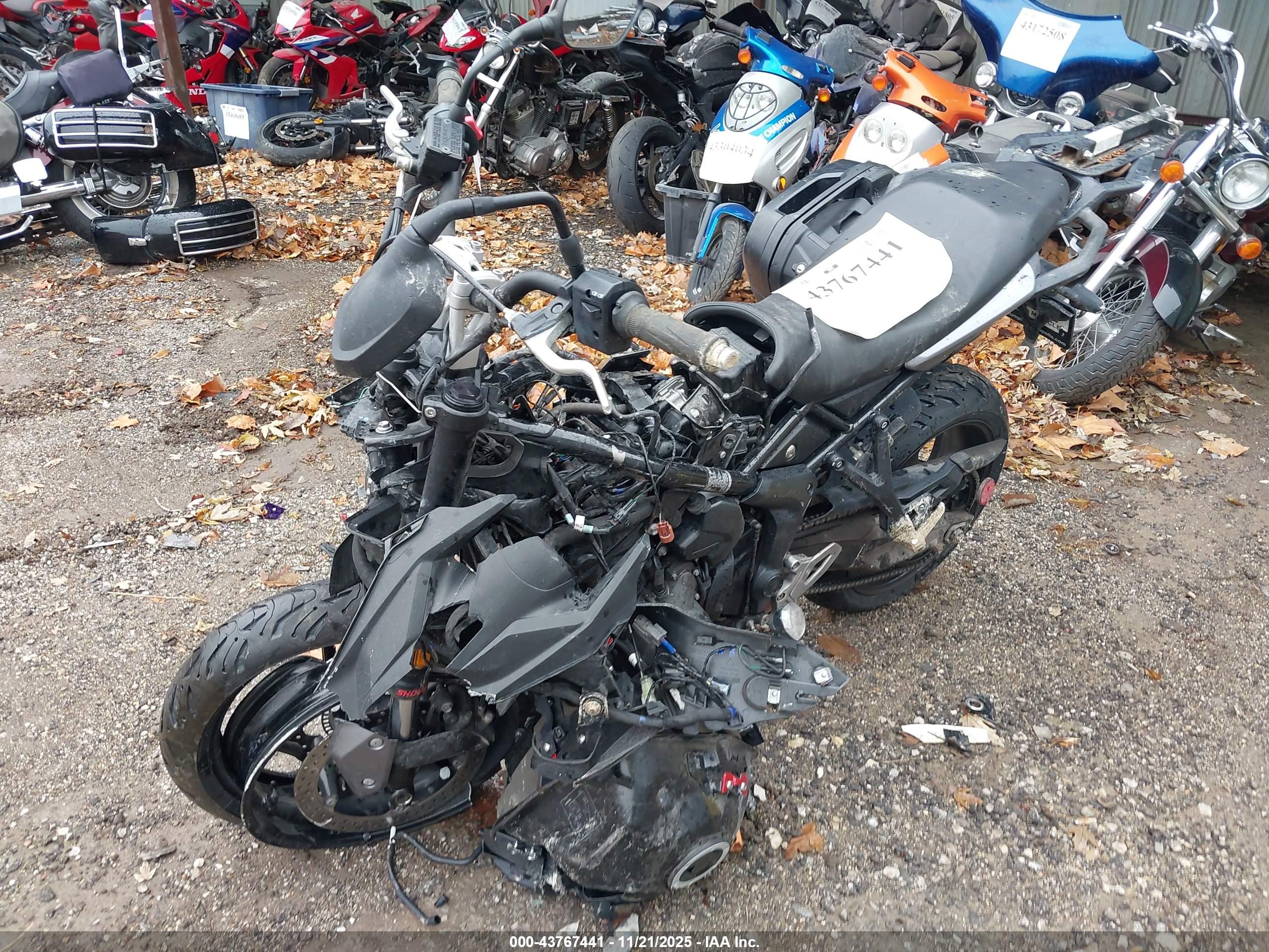 TRIUMPH MOTORCYCLE image 2