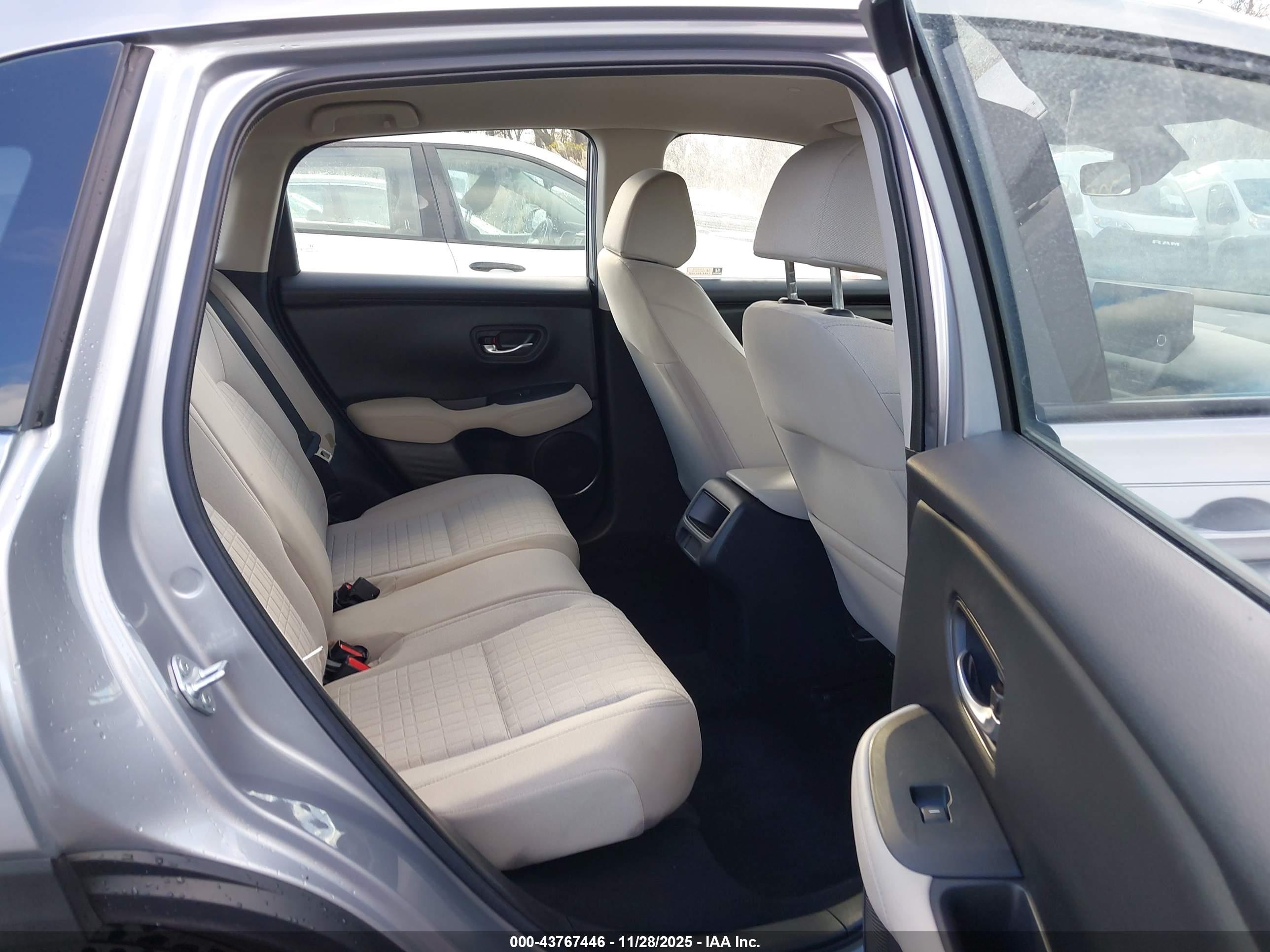HONDA HR-V image 8