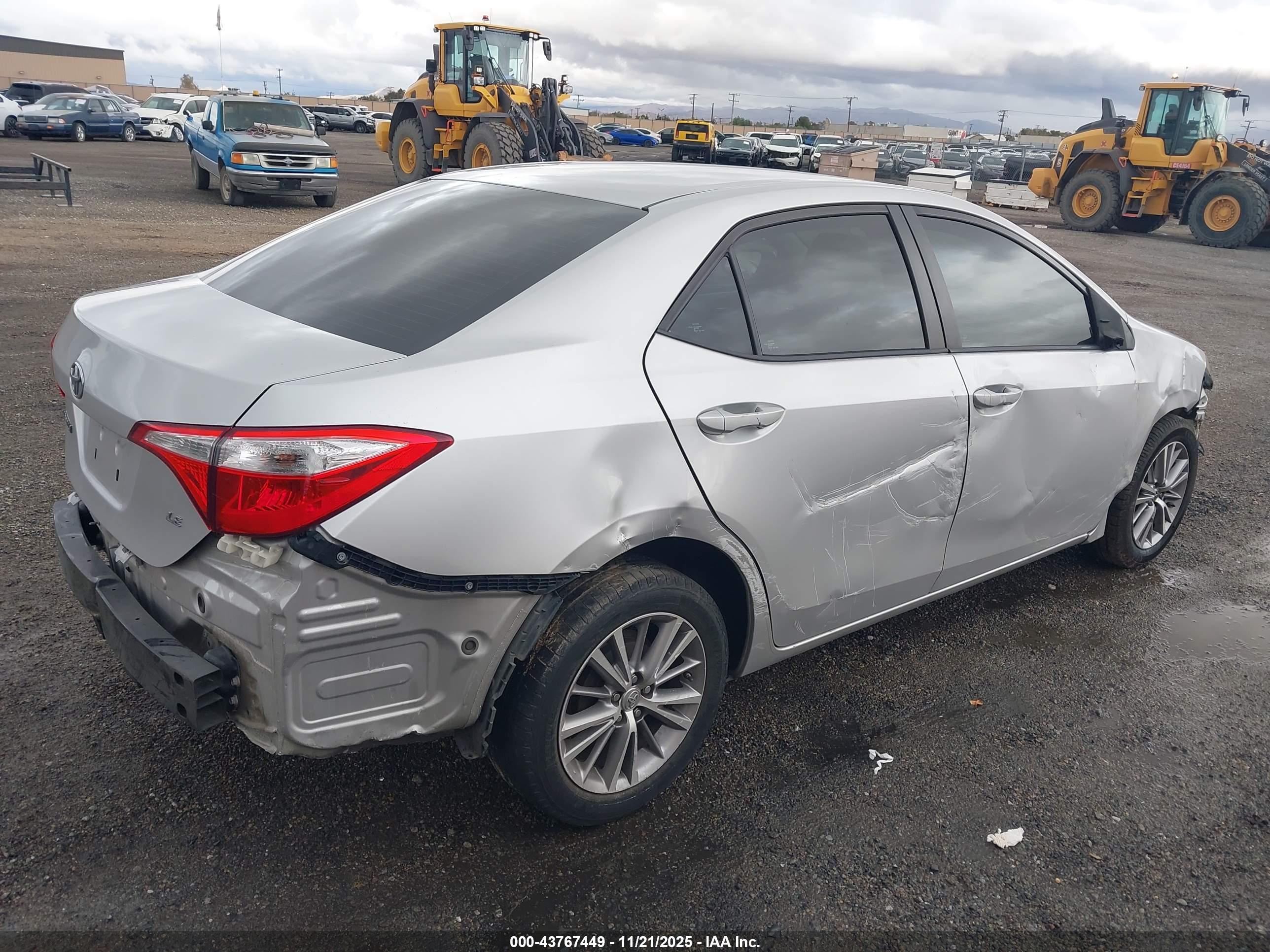 TOYOTA COROLLA image 4