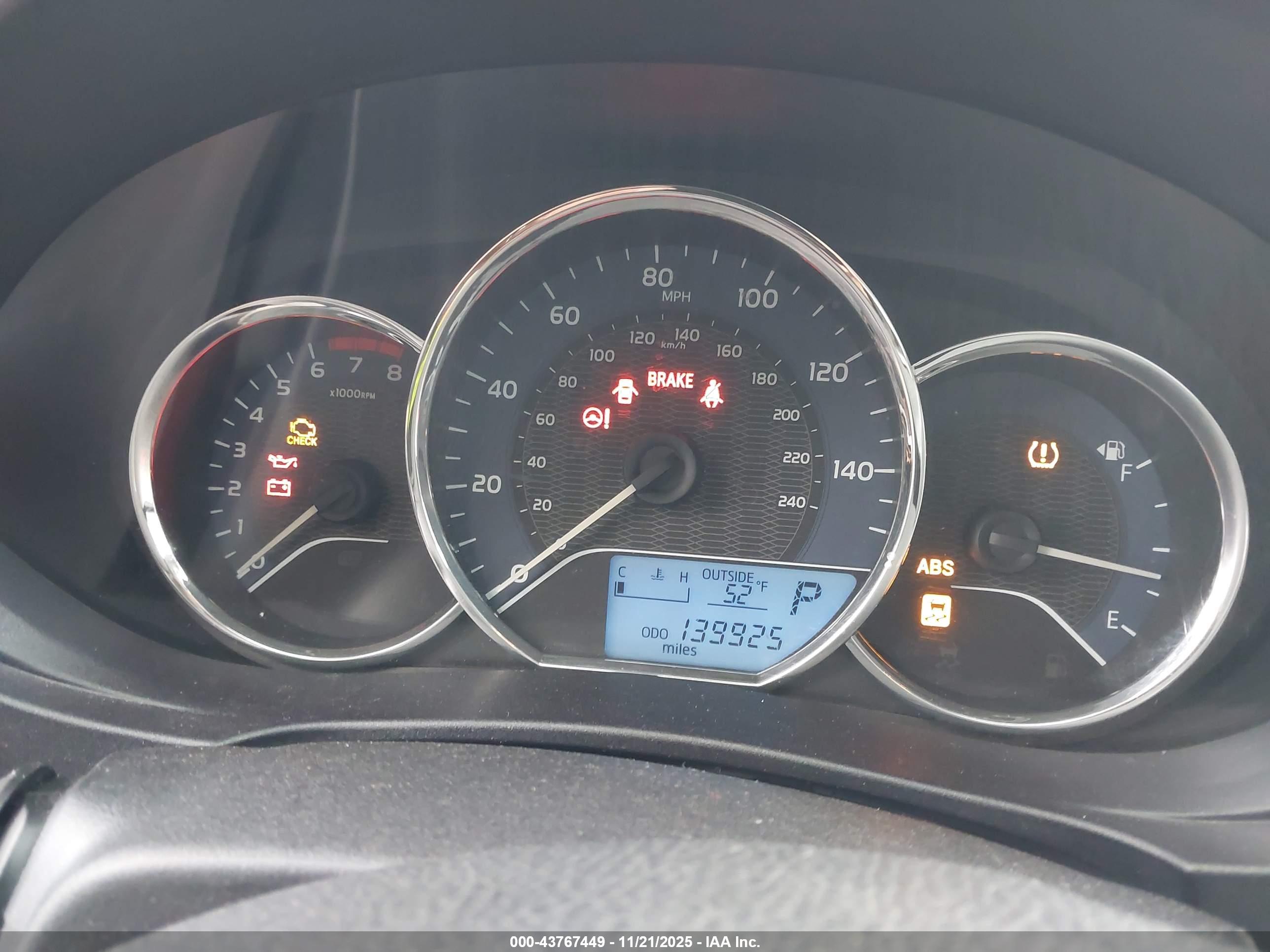 TOYOTA COROLLA image 7