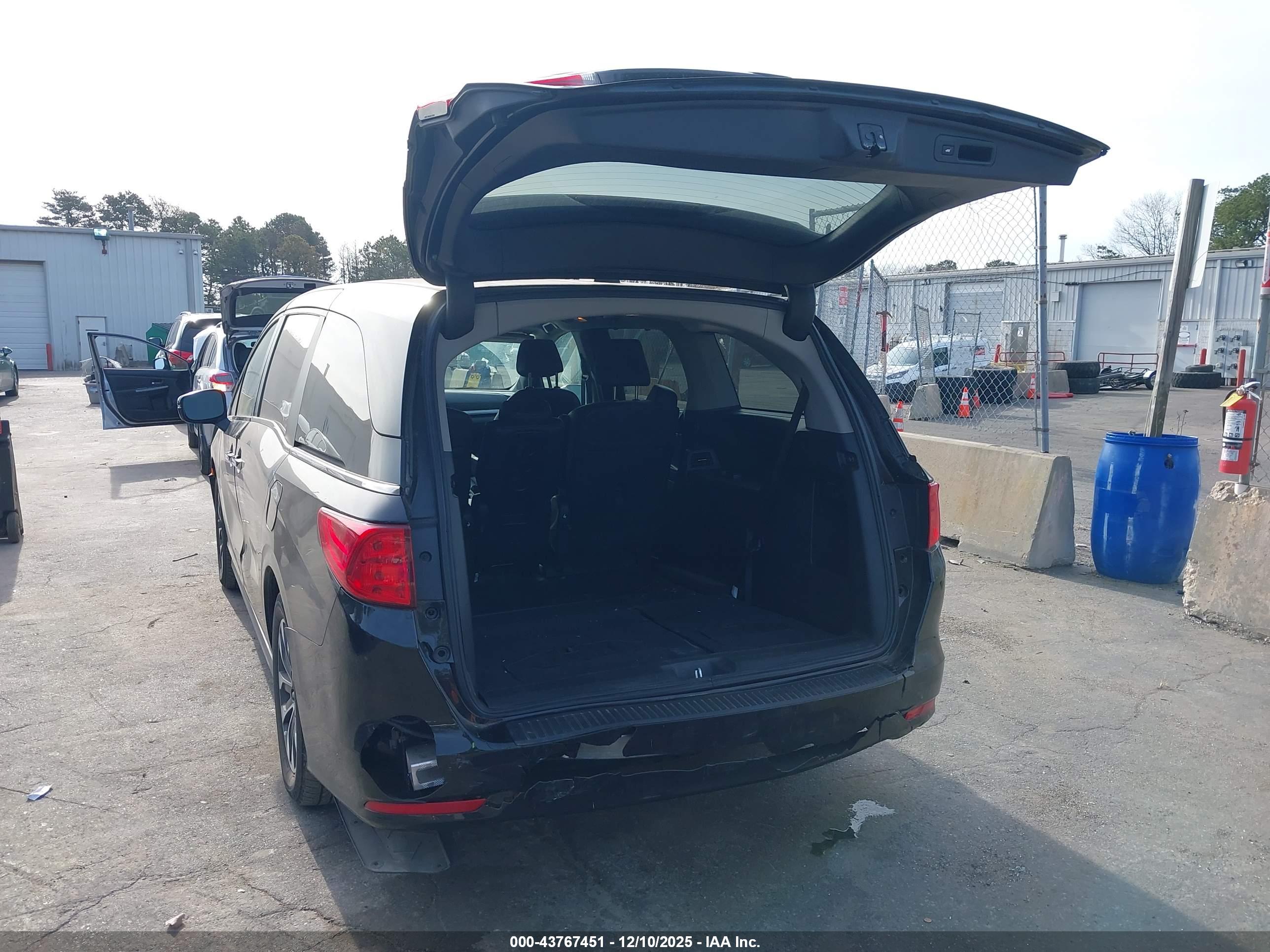 HONDA ODYSSEY image 3